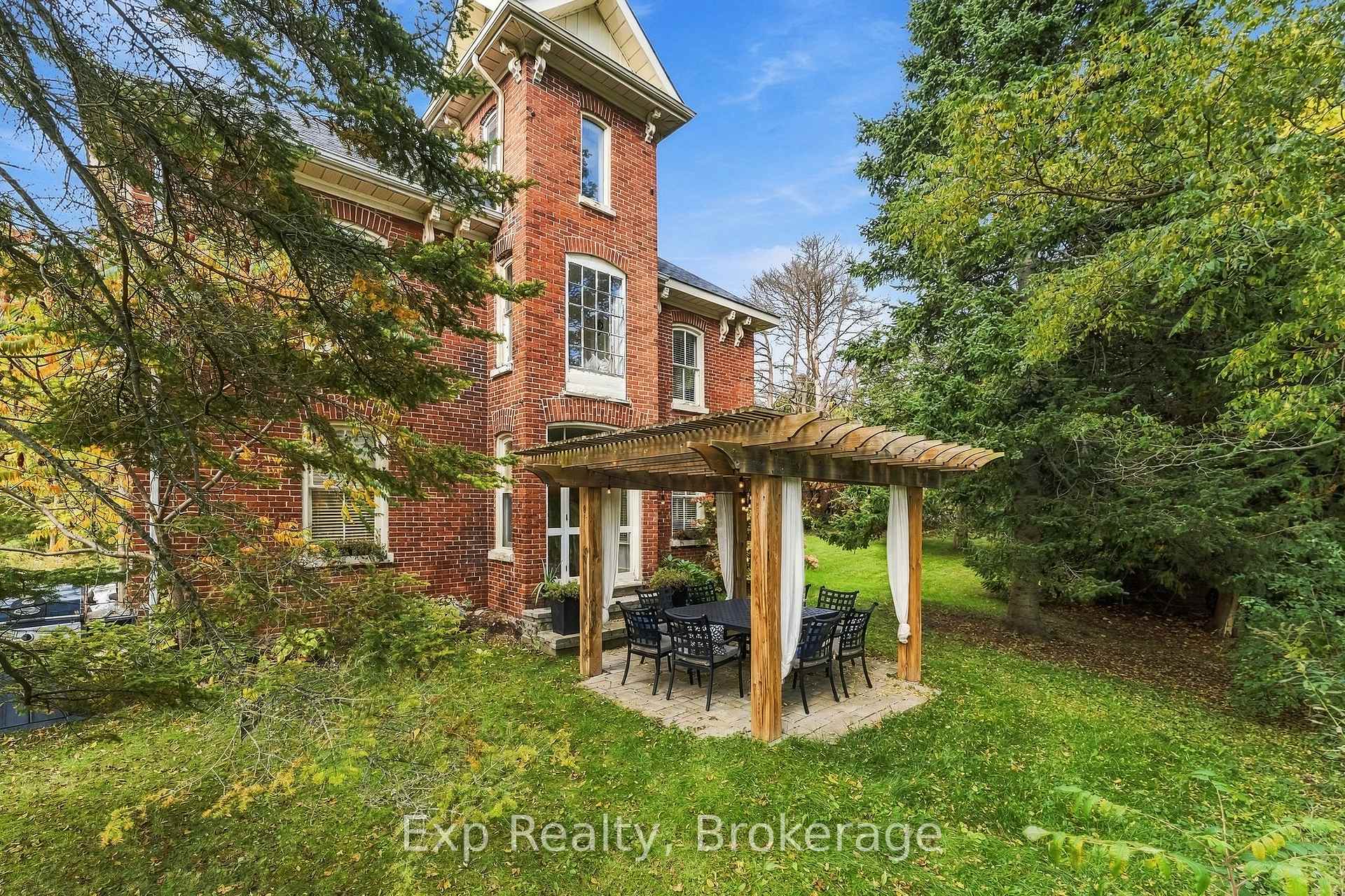 Photo 4 of 835 Brook Road N, Cobourg — HOMEH