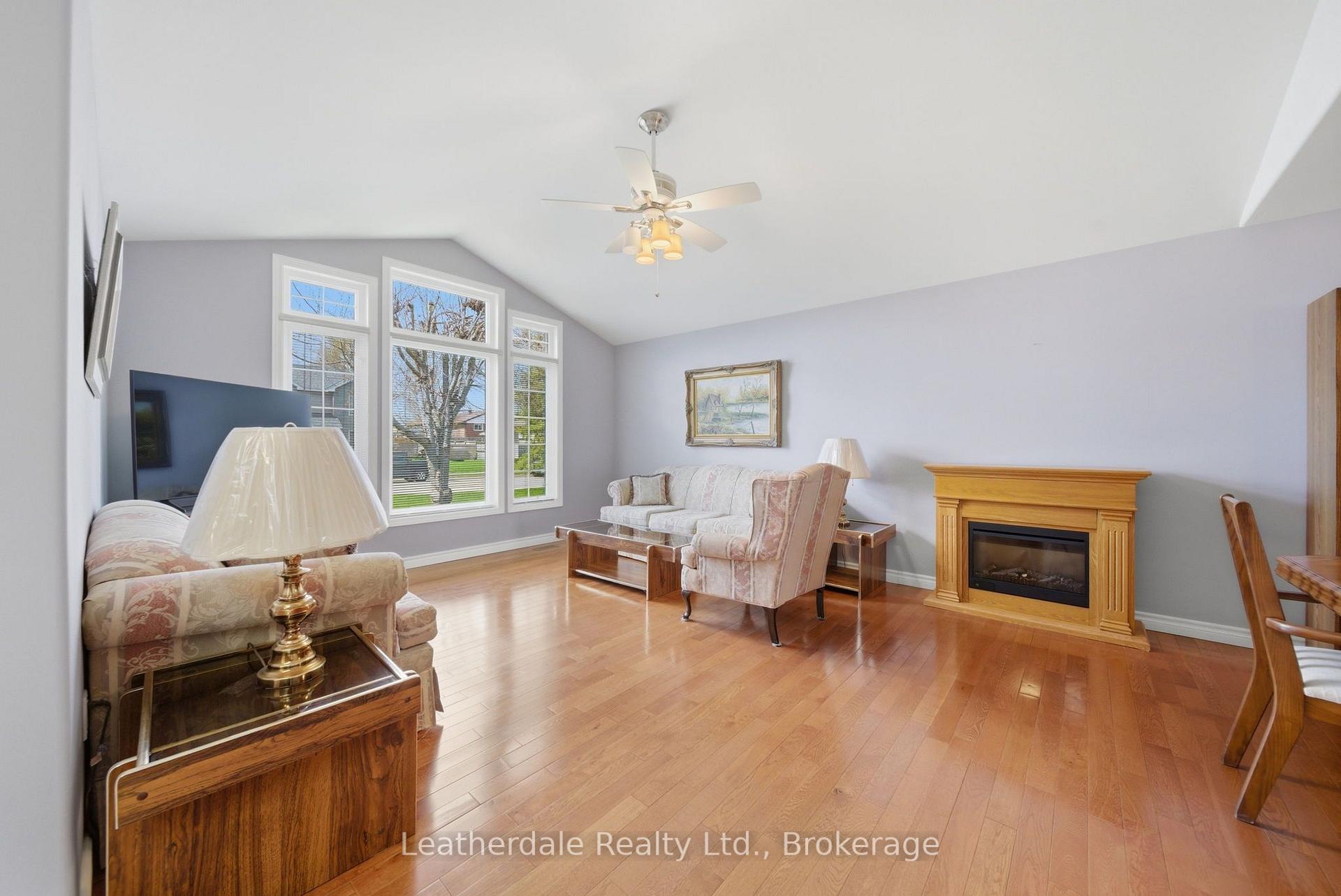 Photo 5 of 3 Rosemary Road, Orillia — HOMEH