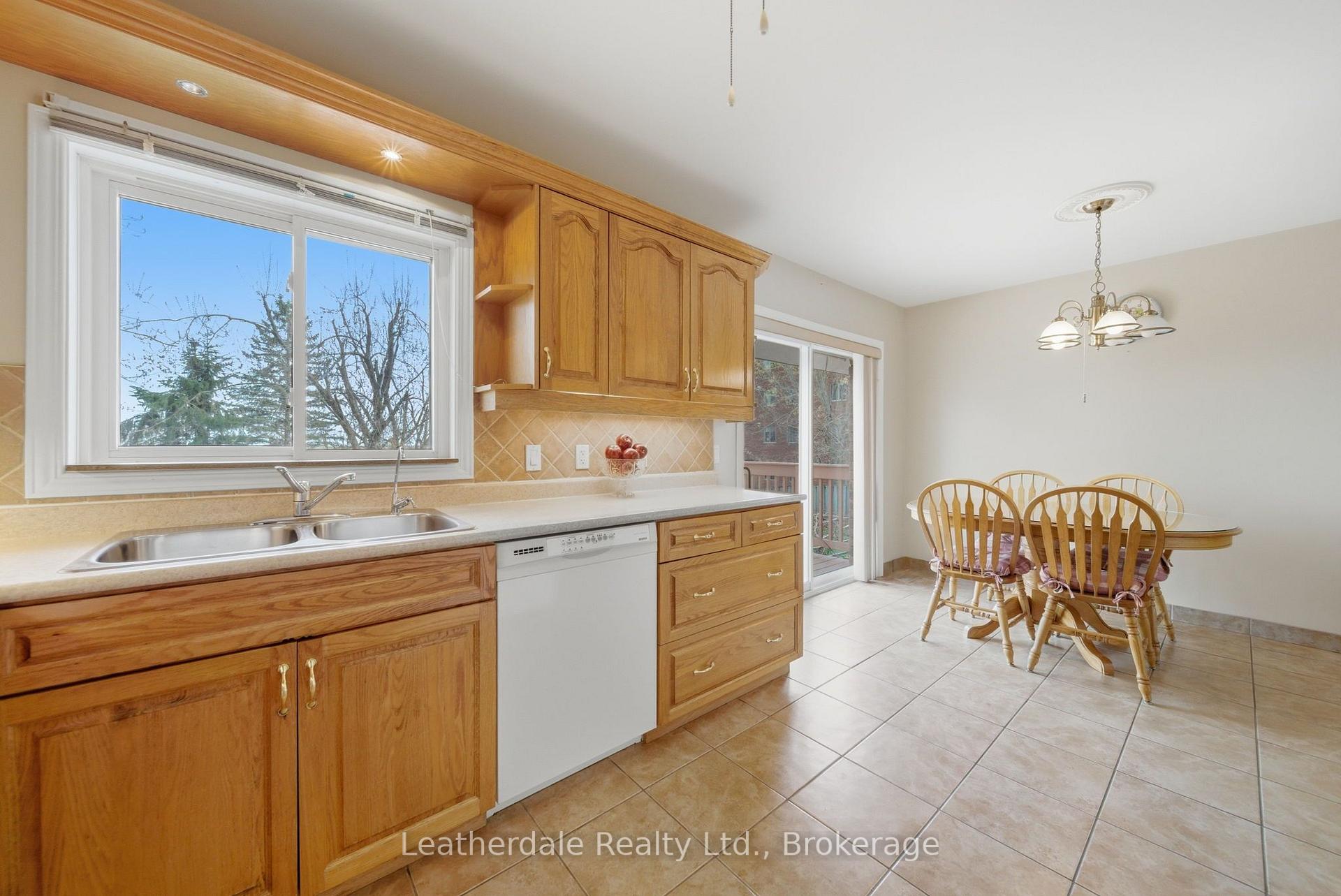 Photo 11 of 3 Rosemary Road, Orillia — HOMEH