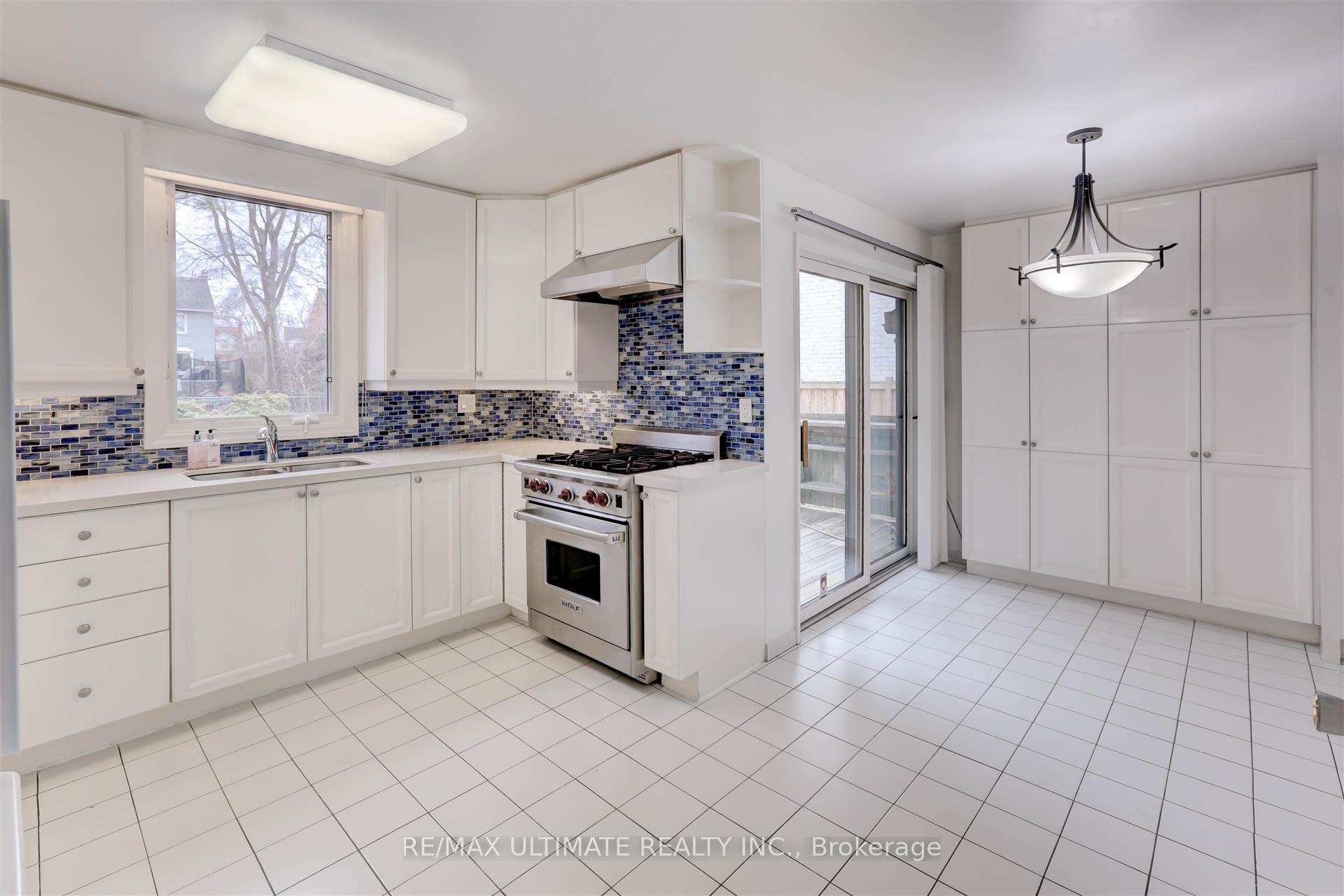 Photo 11 of 12 Tregellis Road, North York, Lansing-Westgate — HOMEH