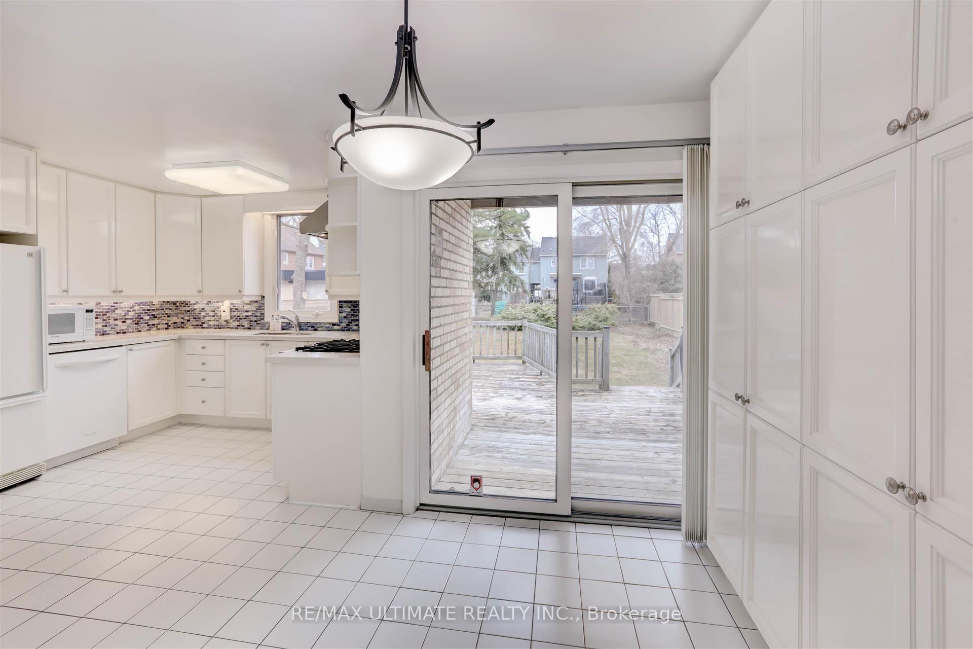Photo 14 of 12 Tregellis Road, North York, Lansing-Westgate — HOMEH