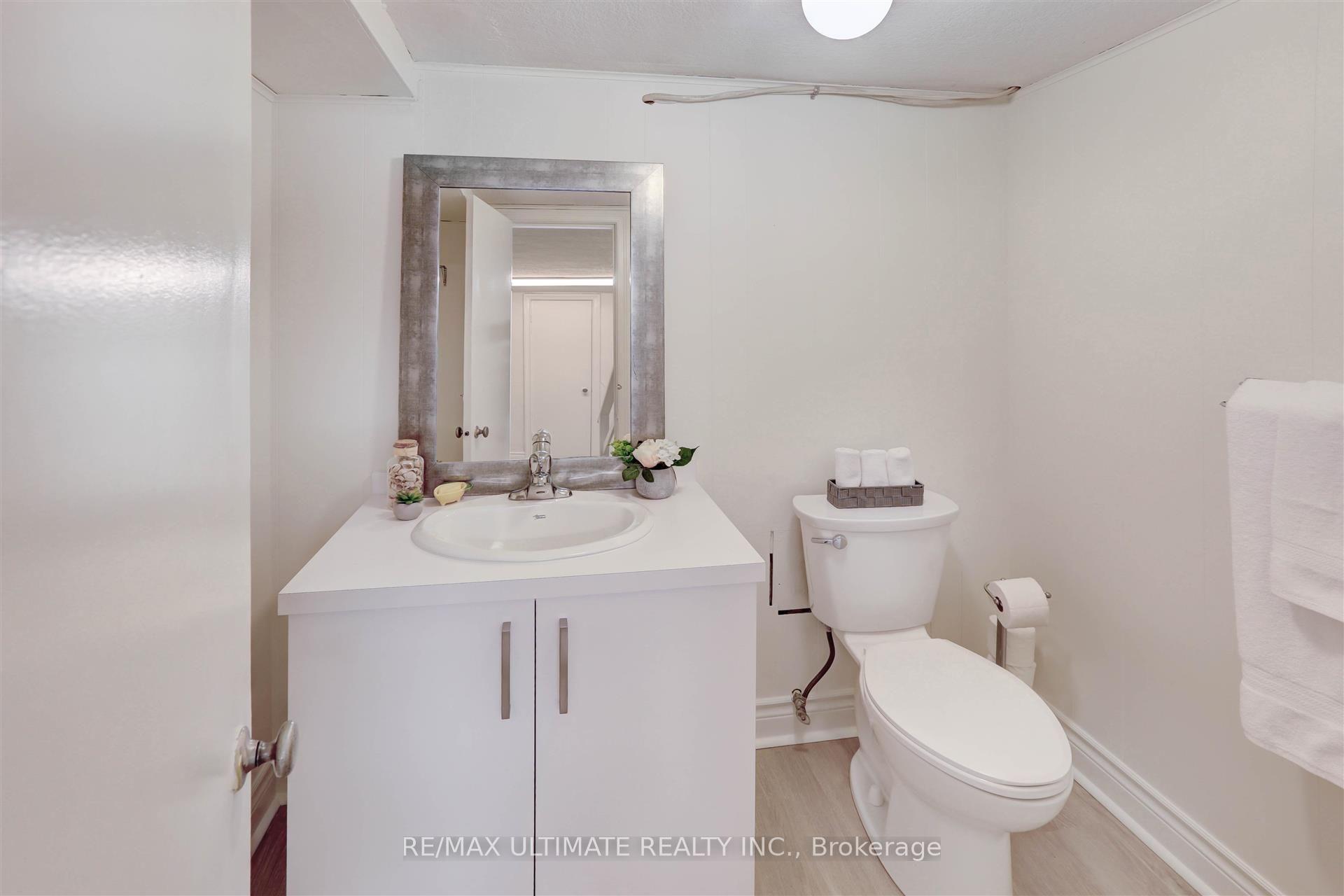 Photo 25 of 12 Tregellis Road, North York, Lansing-Westgate — HOMEH