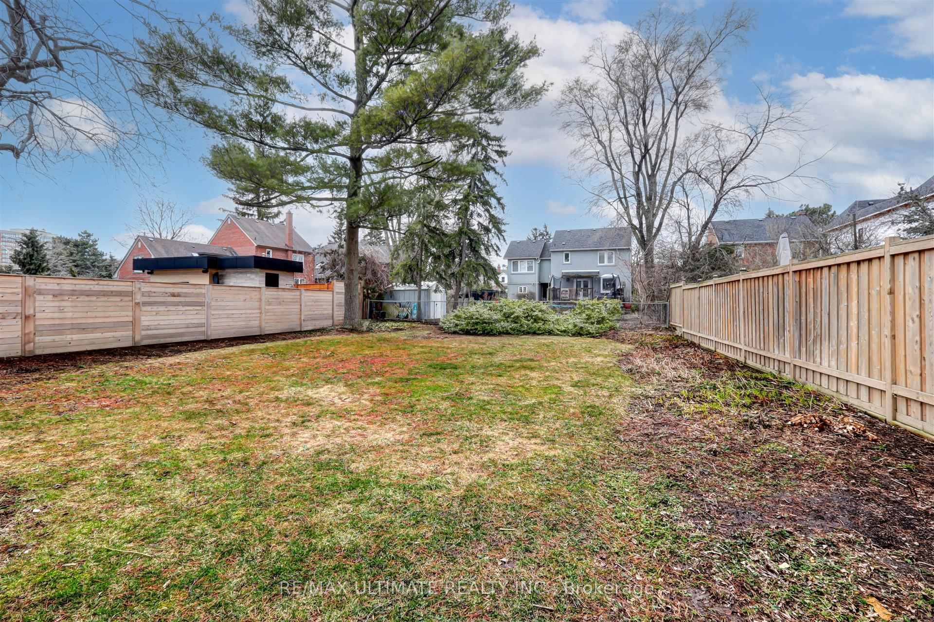 Photo 27 of 12 Tregellis Road, North York, Lansing-Westgate — HOMEH