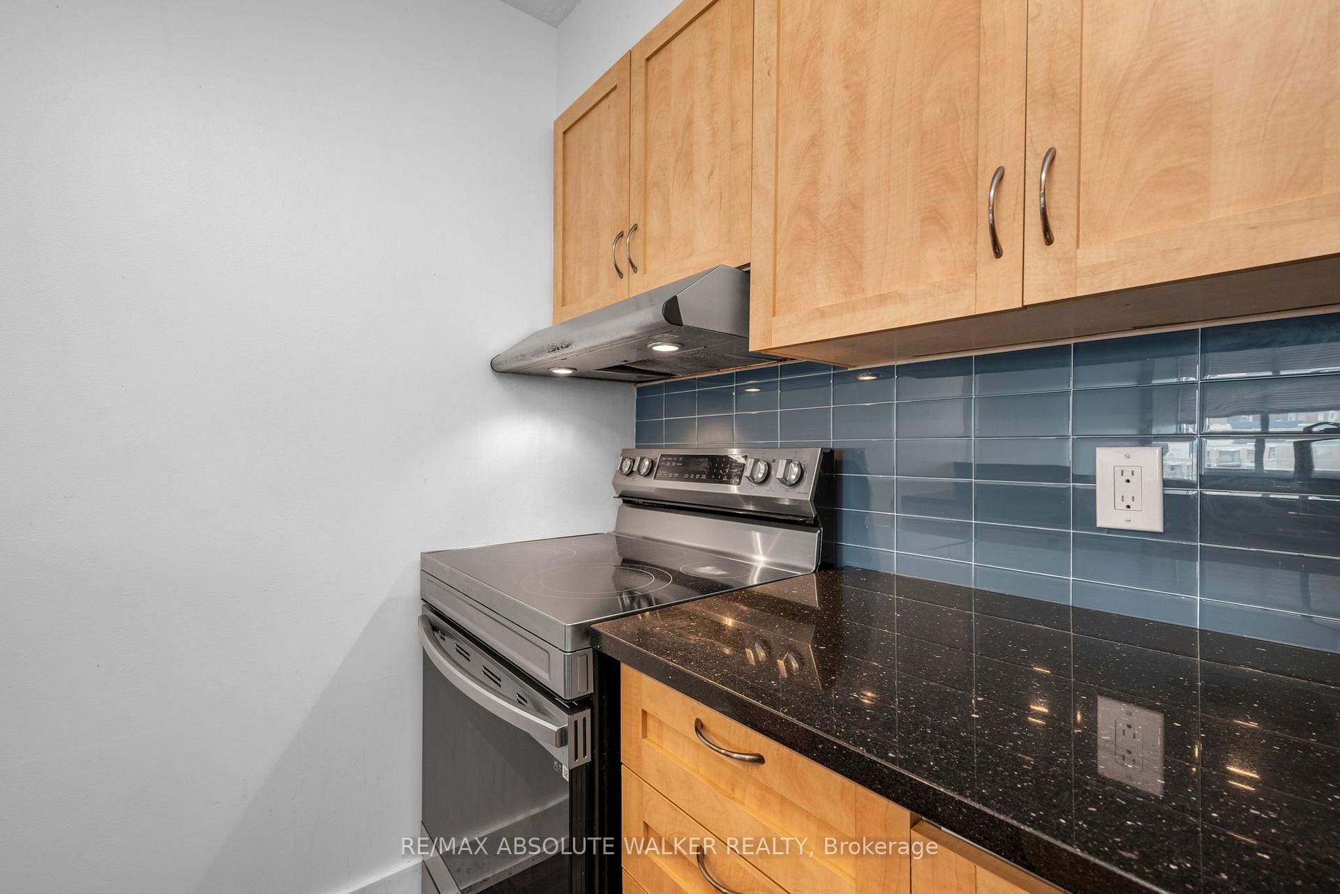 Photo 4 of Unit 902, 154 Nelson Street, Ottawa, Lower Town — HOMEH