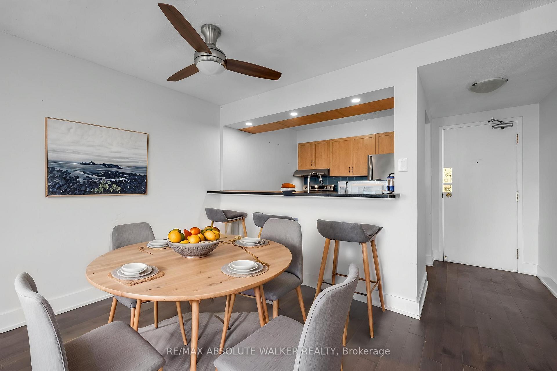 Photo 6 of Unit 902, 154 Nelson Street, Ottawa, Lower Town — HOMEH