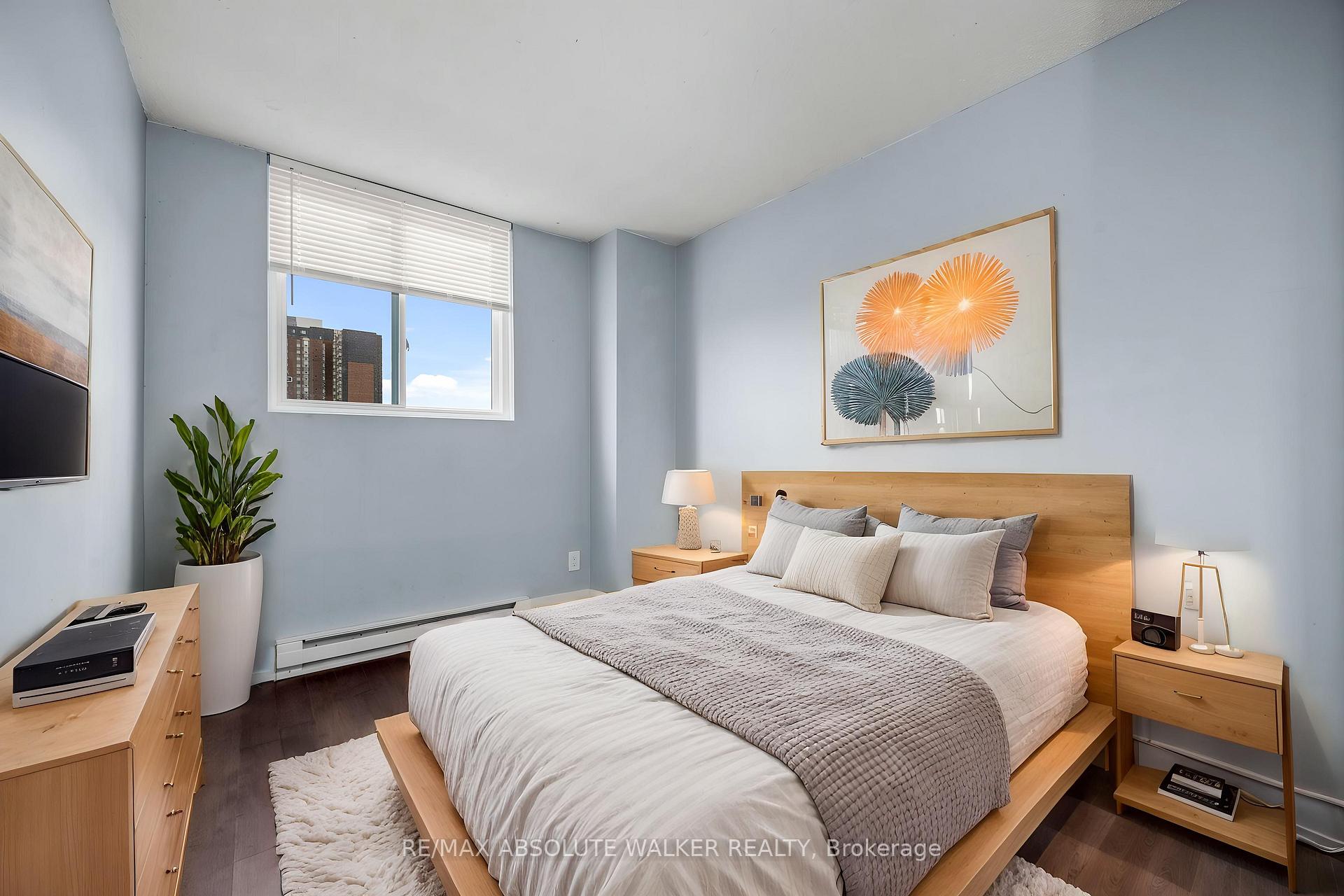 Photo 20 of Unit 902, 154 Nelson Street, Ottawa, Lower Town — HOMEH