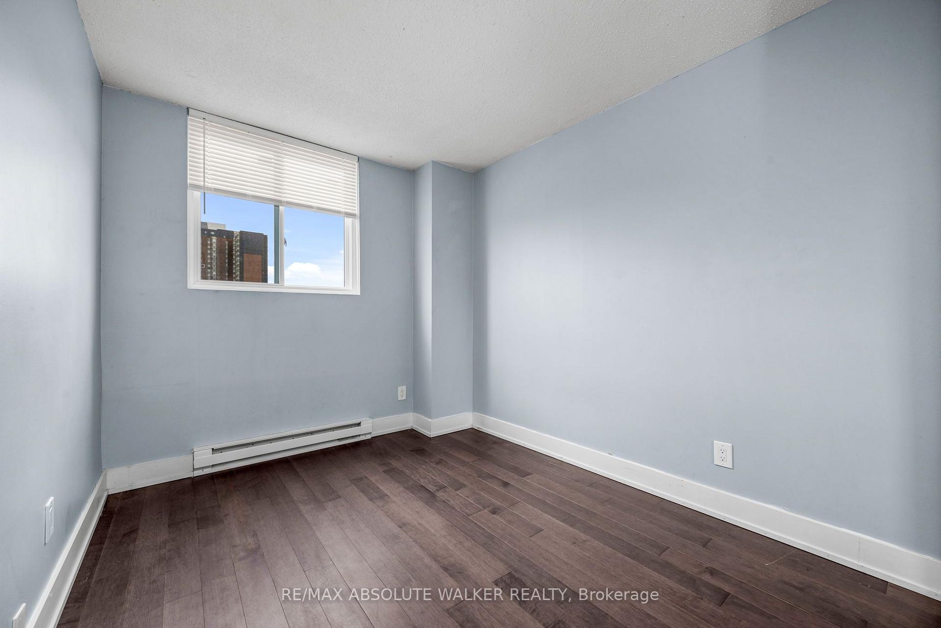 Photo 21 of Unit 902, 154 Nelson Street, Ottawa, Lower Town — HOMEH
