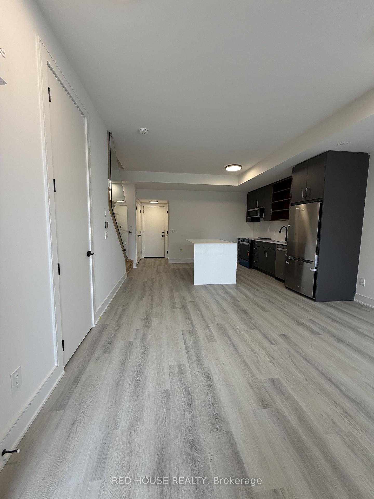 Photo 2 of 282 Ellis Avenue, St. Catharines, Oakdale — HOMEH