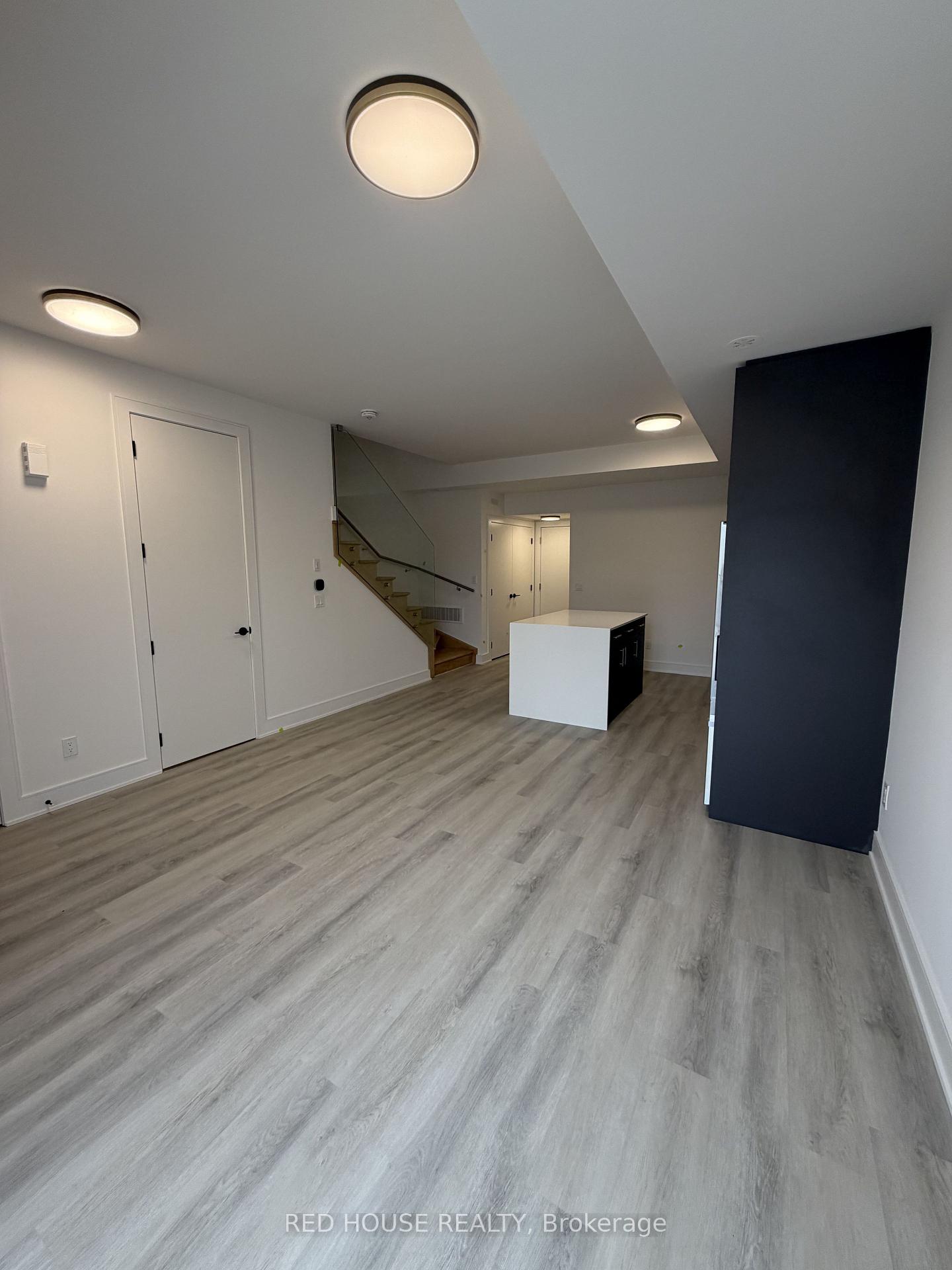 Photo 3 of 282 Ellis Avenue, St. Catharines, Oakdale — HOMEH