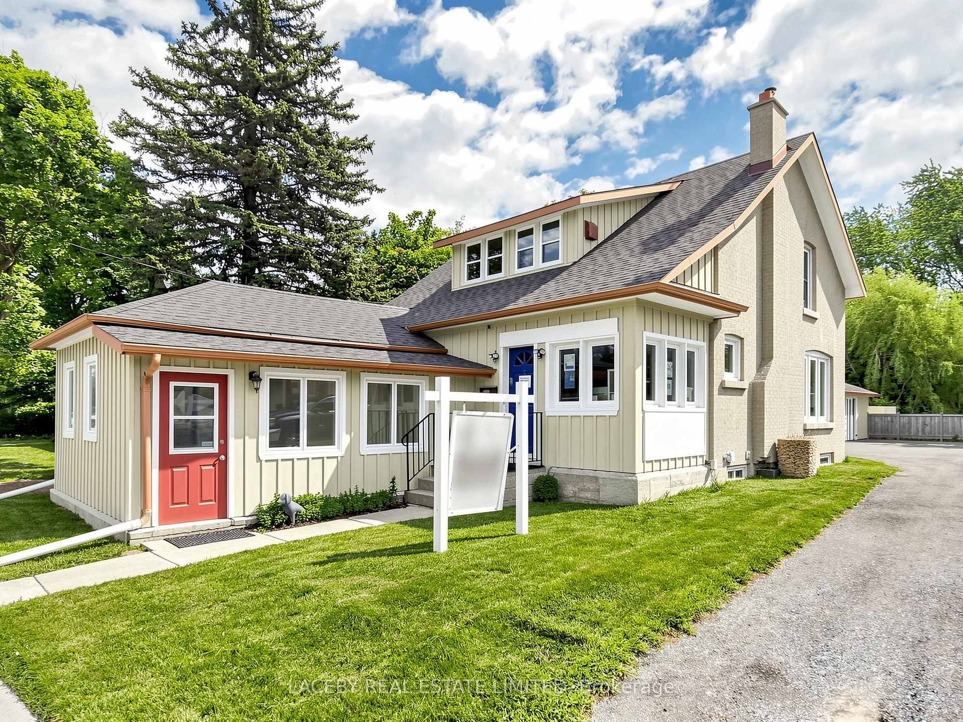 Photo 1 of Unit D, 2163 King Road, King, King City — HOMEH