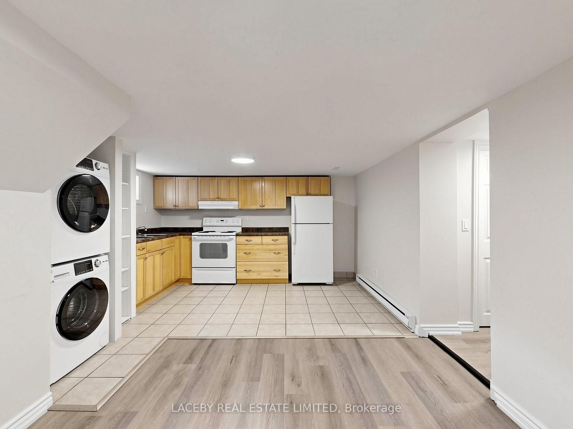 Photo 6 of Unit D, 2163 King Road, King, King City — HOMEH