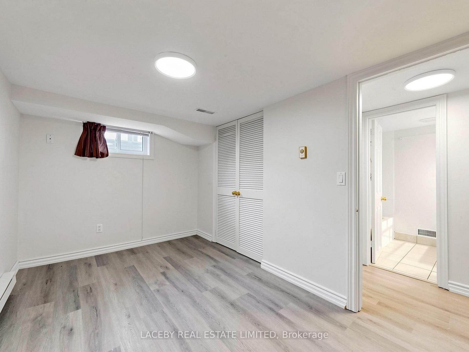 Photo 8 of Unit D, 2163 King Road, King, King City — HOMEH