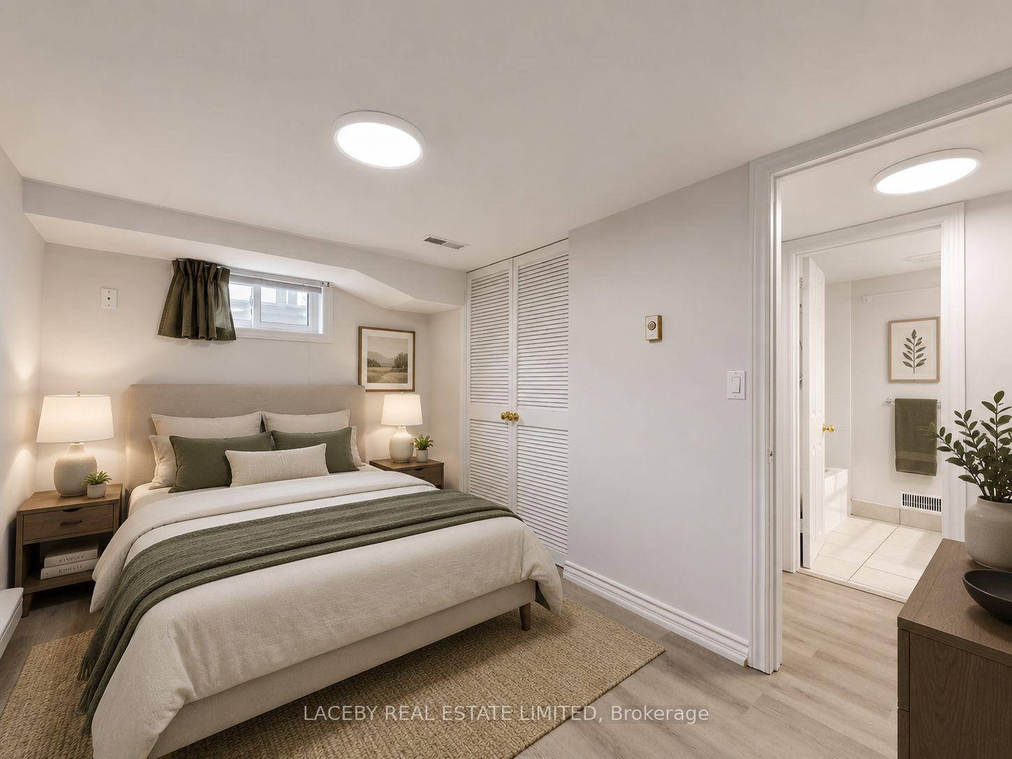 Photo 9 of Unit D, 2163 King Road, King, King City — HOMEH