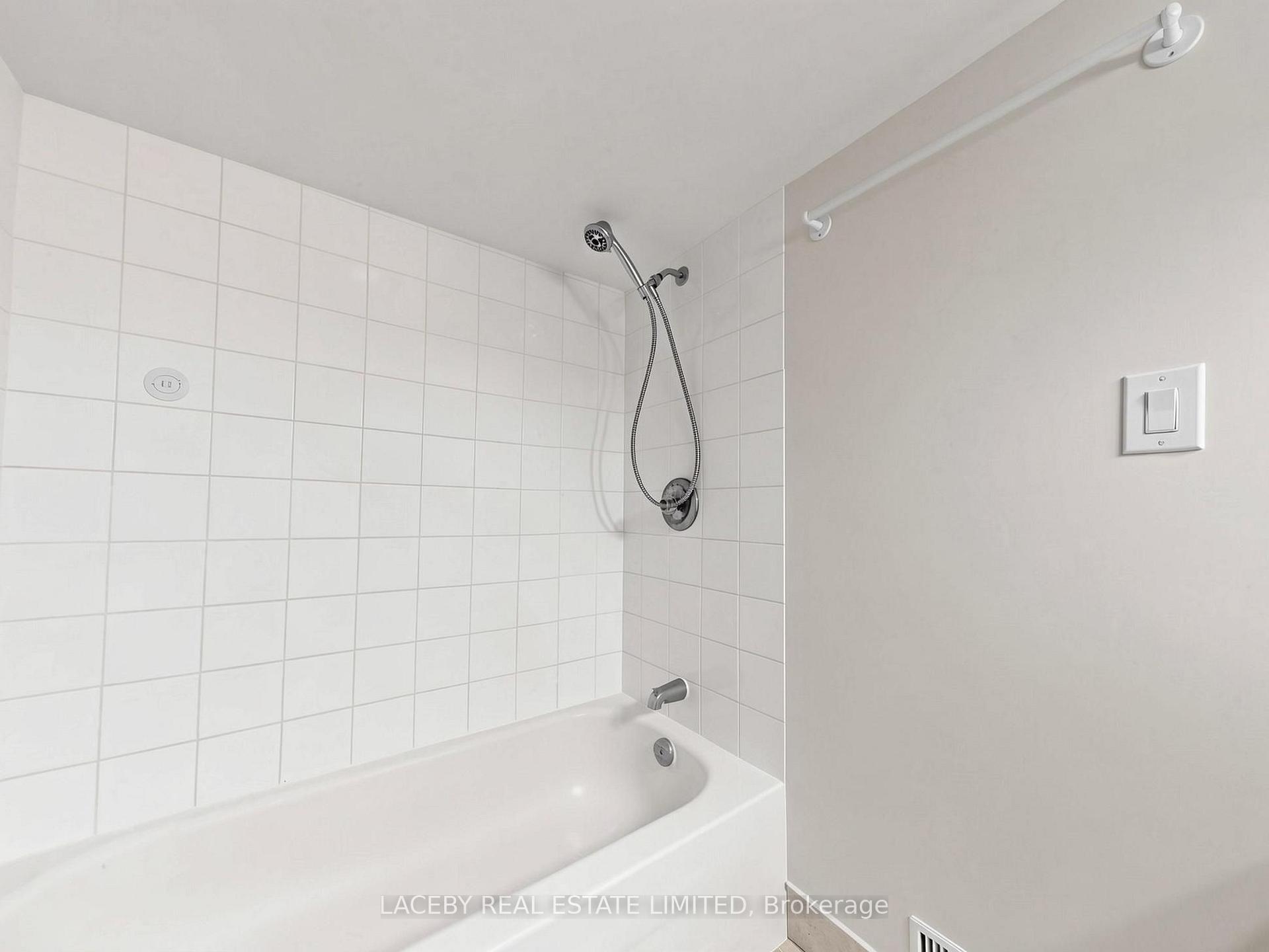 Photo 13 of Unit D, 2163 King Road, King, King City — HOMEH