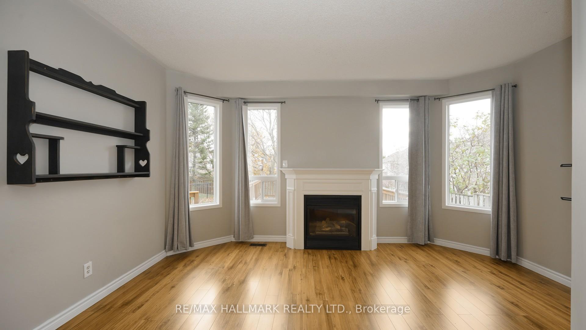 Photo 9 of Unit Upper, 1035 Beatrice Street E, Oshawa, Pinecrest — HOMEH