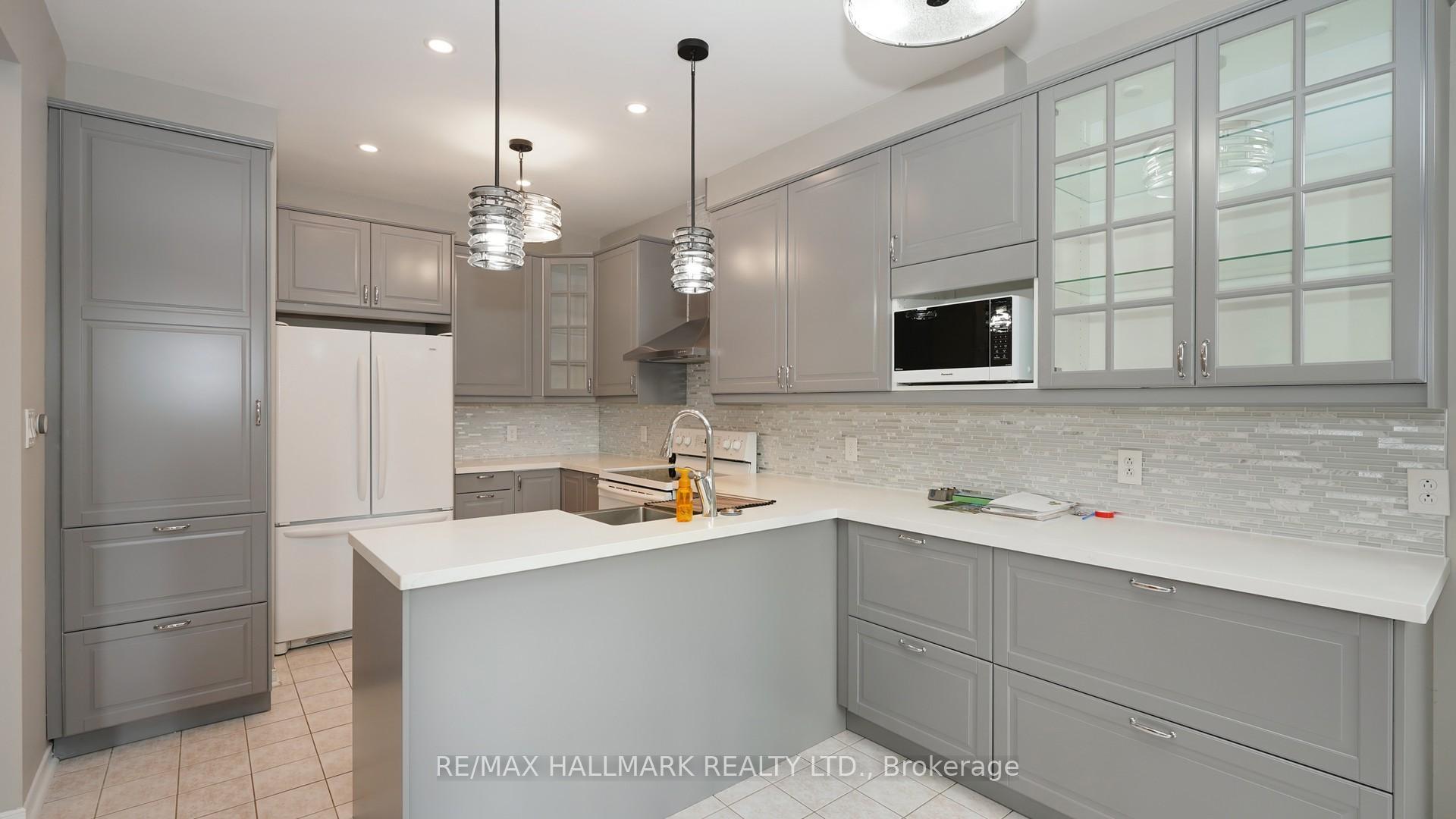 Photo 15 of Unit Upper, 1035 Beatrice Street E, Oshawa, Pinecrest — HOMEH