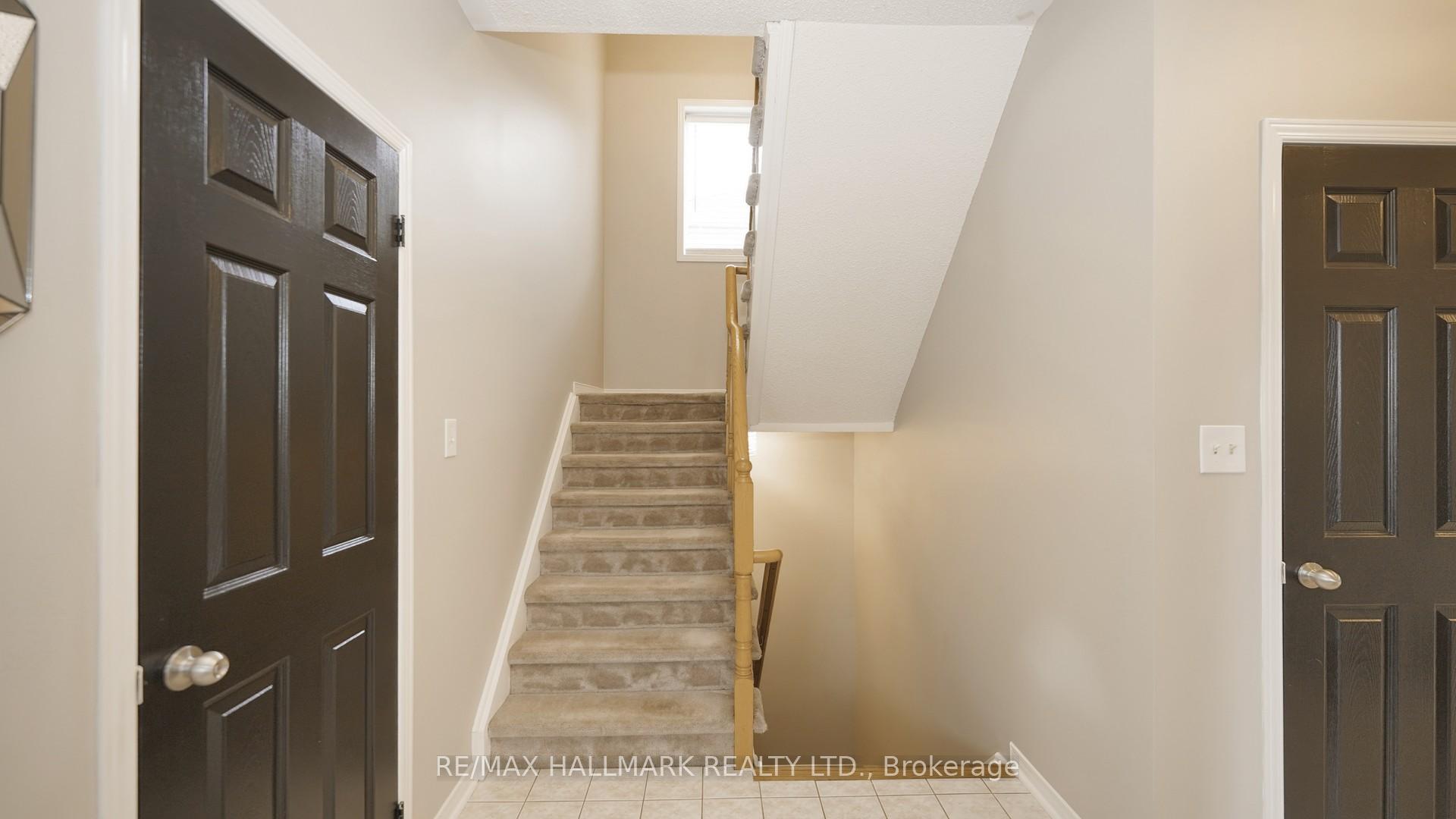 Photo 22 of Unit Upper, 1035 Beatrice Street E, Oshawa, Pinecrest — HOMEH