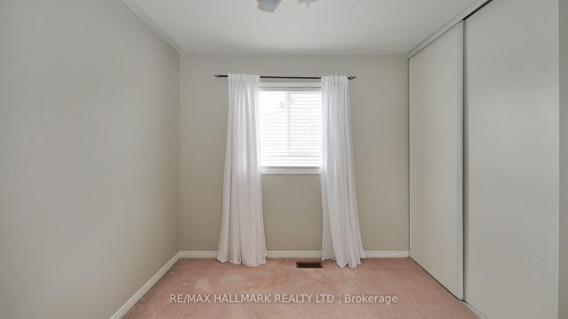 Photo 32 of Unit Upper, 1035 Beatrice Street E, Oshawa, Pinecrest — HOMEH