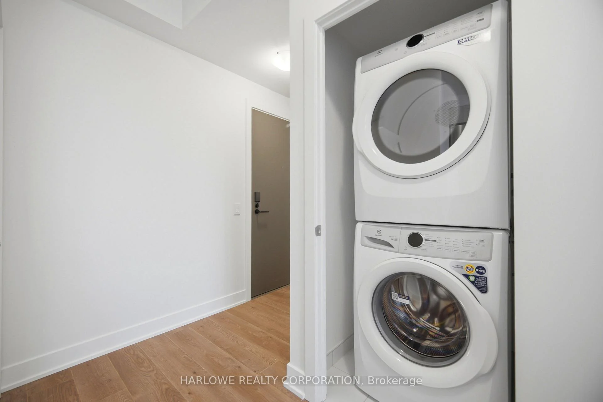 Photo 14 of Unit 307, 2088 James Street, Burlington, Brant — HOMEH