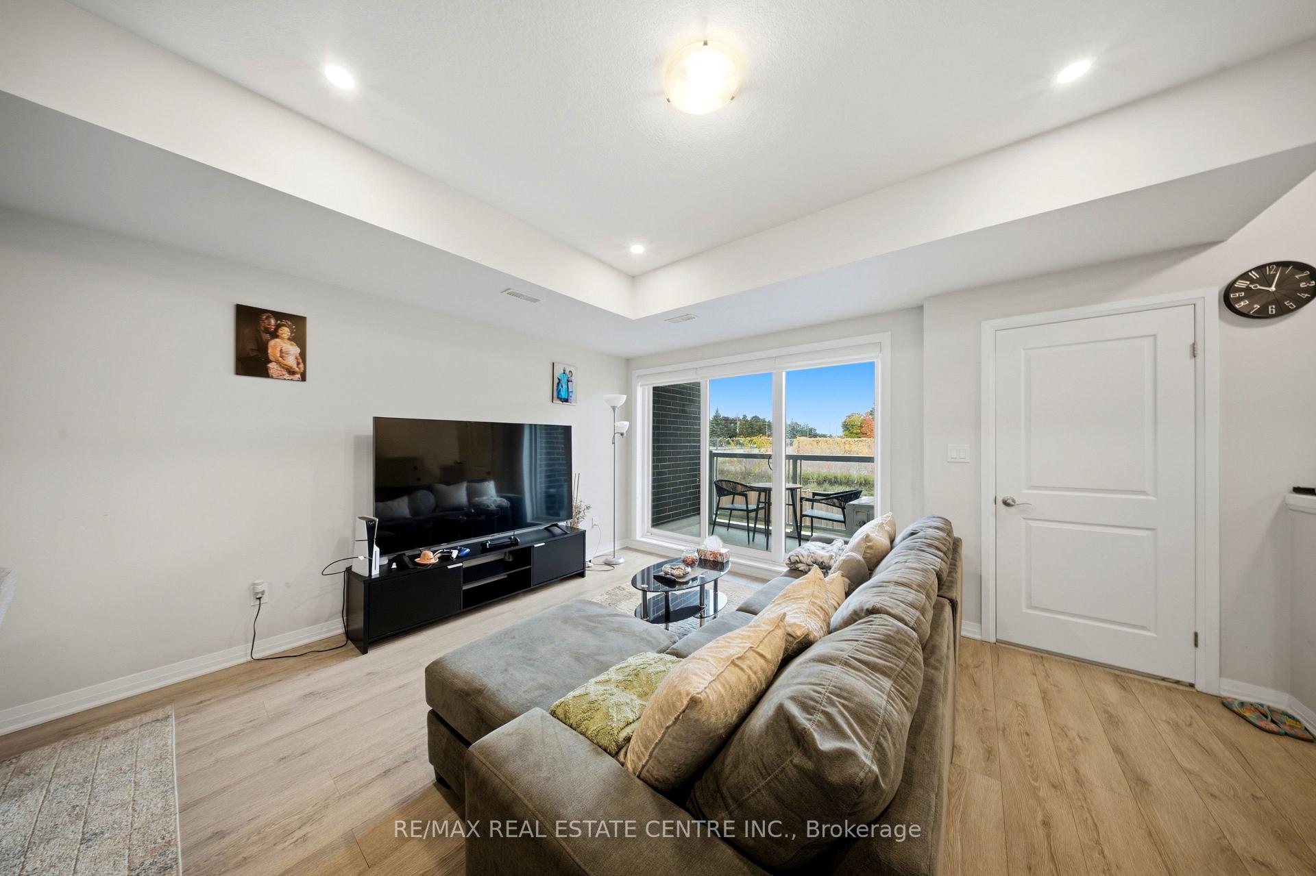 Photo 8 of 57 Progress Crescent, Kitchener, Trussler — HOMEH