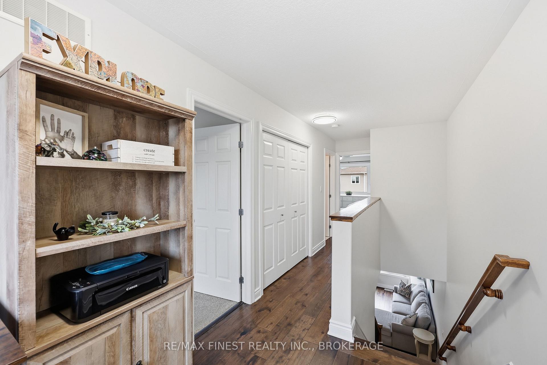 Photo 24 of 36 Amherst Drive, Loyalist, Amherstview — HOMEH