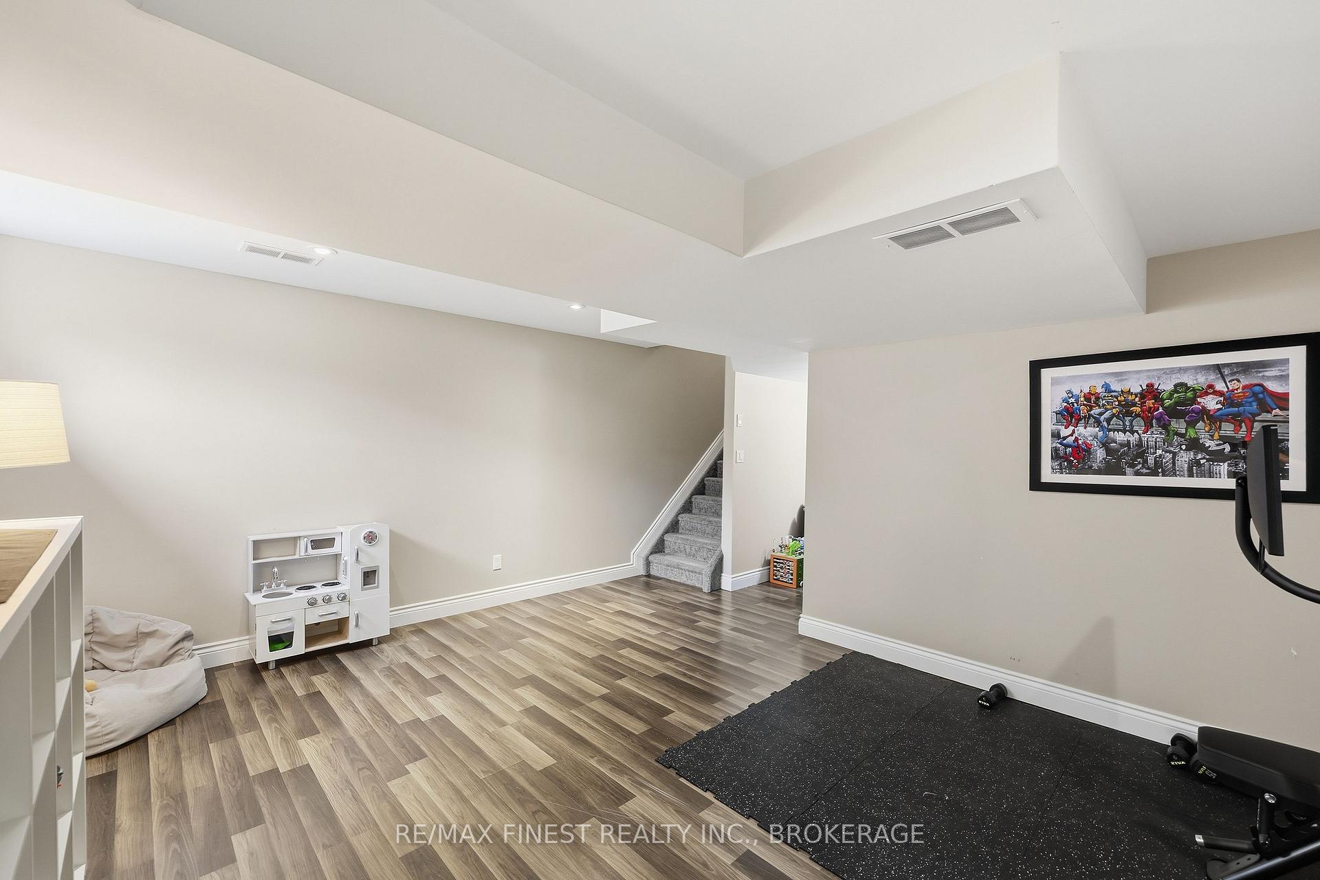 Photo 36 of 36 Amherst Drive, Loyalist, Amherstview — HOMEH
