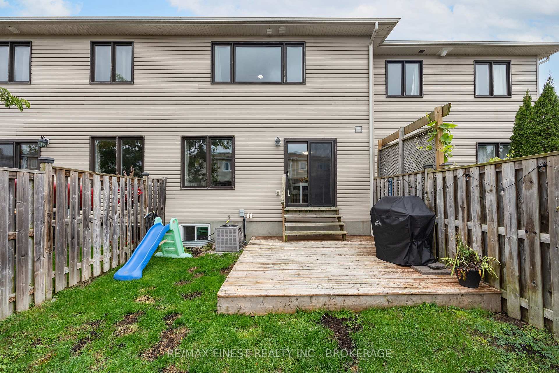 Photo 40 of 36 Amherst Drive, Loyalist, Amherstview — HOMEH