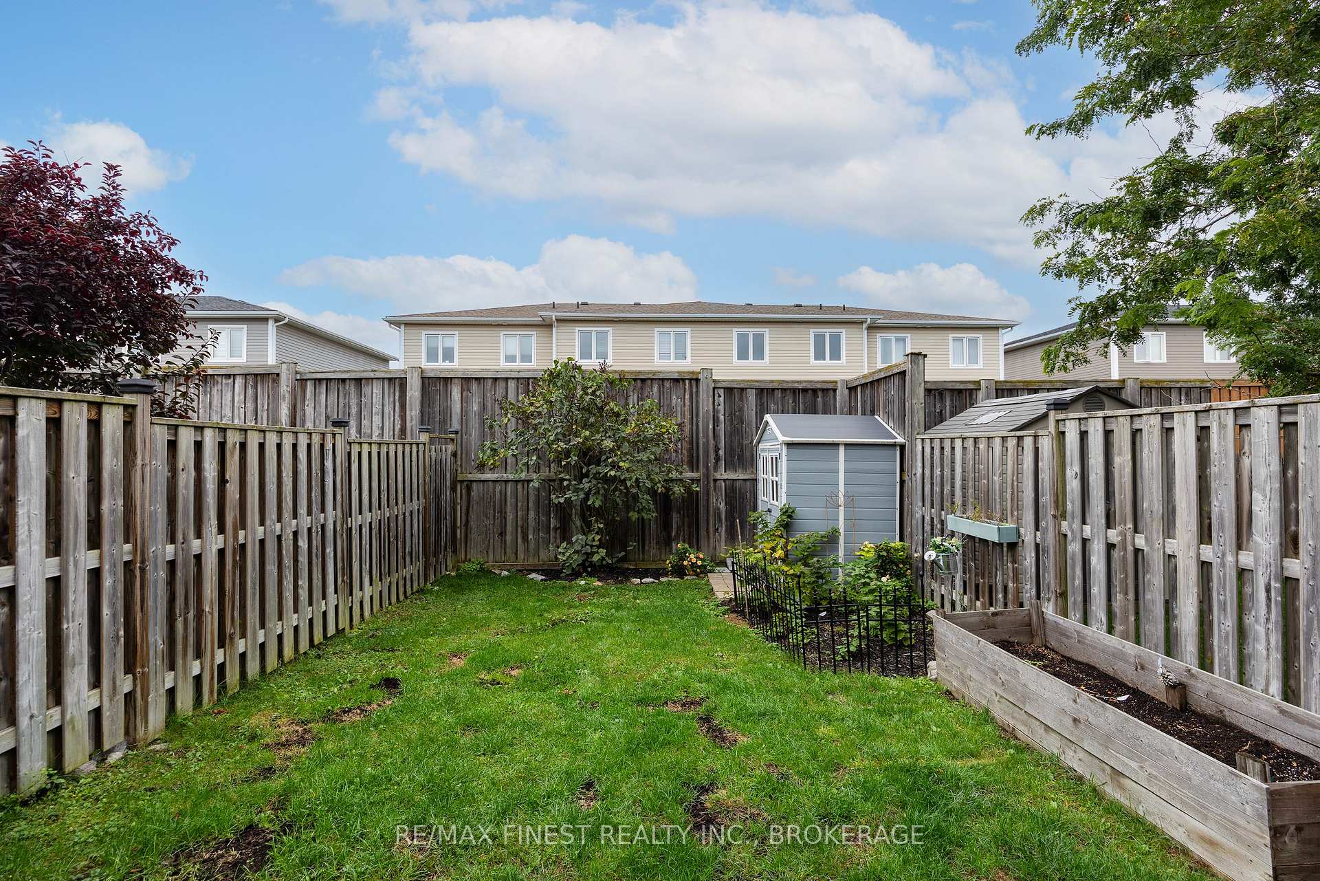 Photo 41 of 36 Amherst Drive, Loyalist, Amherstview — HOMEH