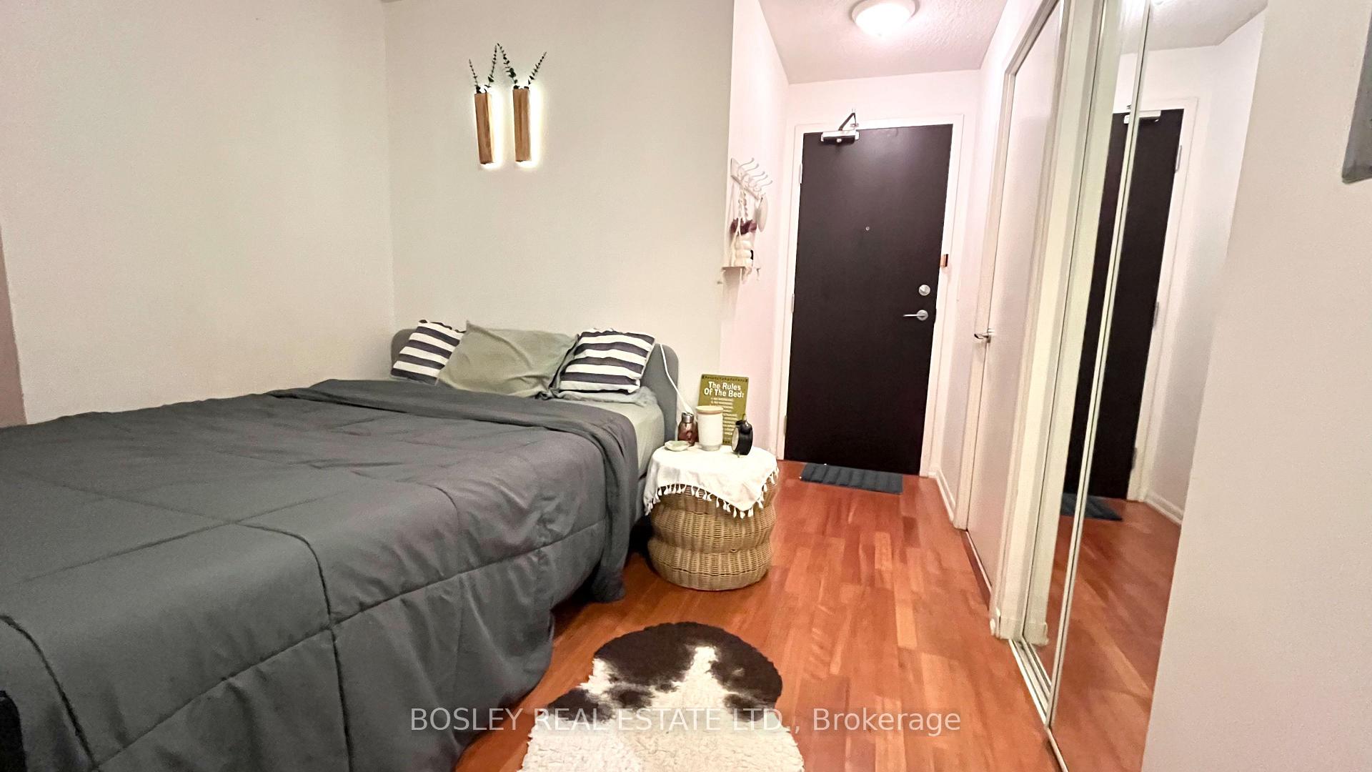 Photo 8 of Unit 618, 231 Fort York Boulevard, Toronto, Niagara — HOMEH