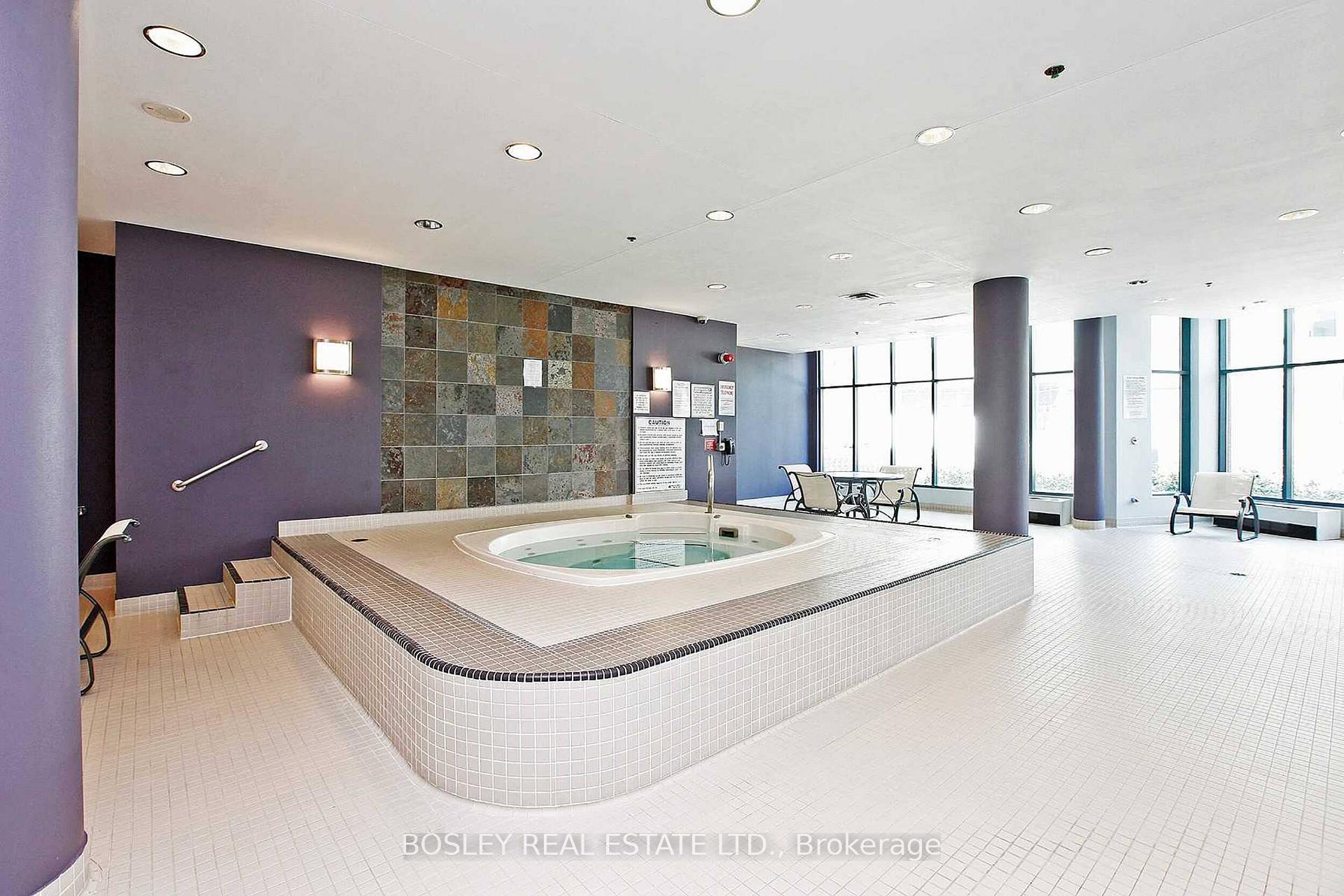Photo 10 of Unit 618, 231 Fort York Boulevard, Toronto, Niagara — HOMEH