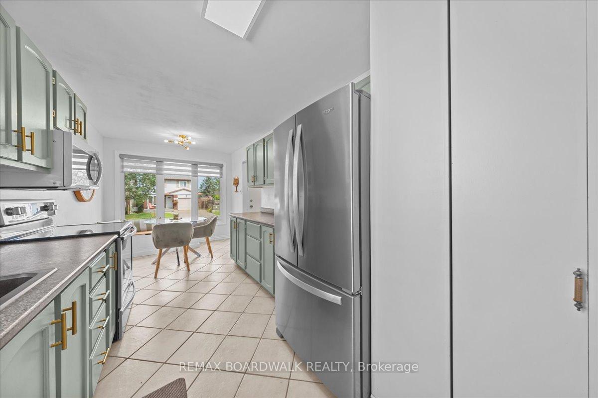 Photo 9 of 6584 Legault Street, Ottawa, Chateauneuf — HOMEH