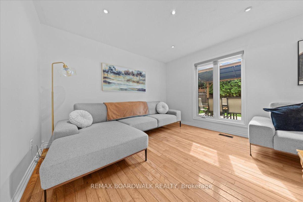 Photo 17 of 6584 Legault Street, Ottawa, Chateauneuf — HOMEH
