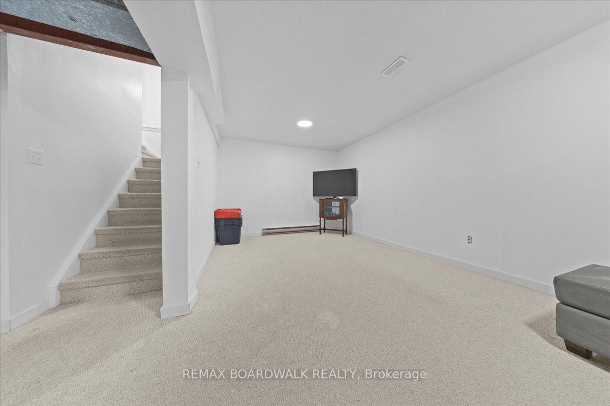 Photo 32 of 6584 Legault Street, Ottawa, Chateauneuf — HOMEH