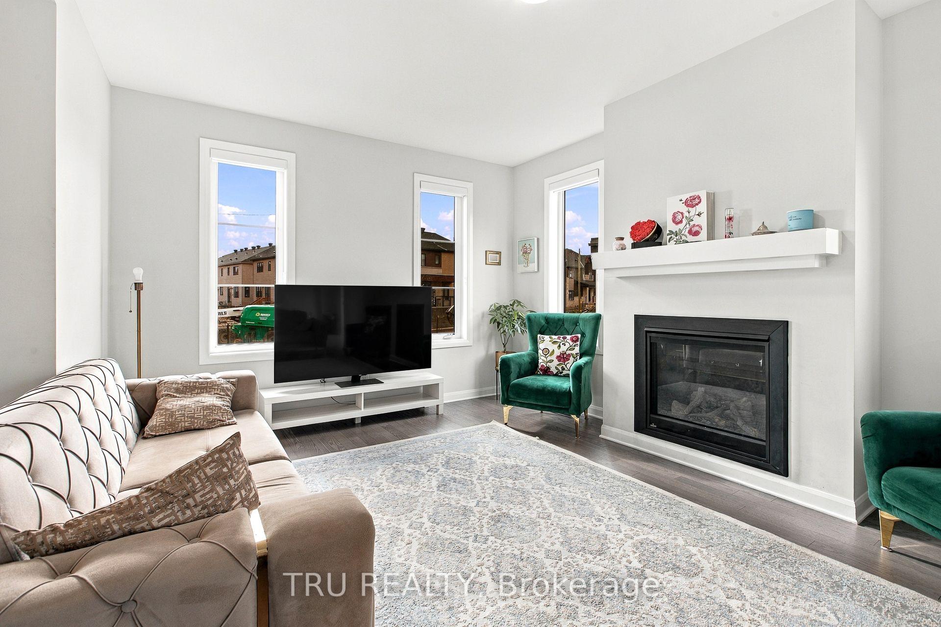 Photo 10 of 624 Galarneau Way, Ottawa, Kanata - Morgan's Grant/South March — HOMEH