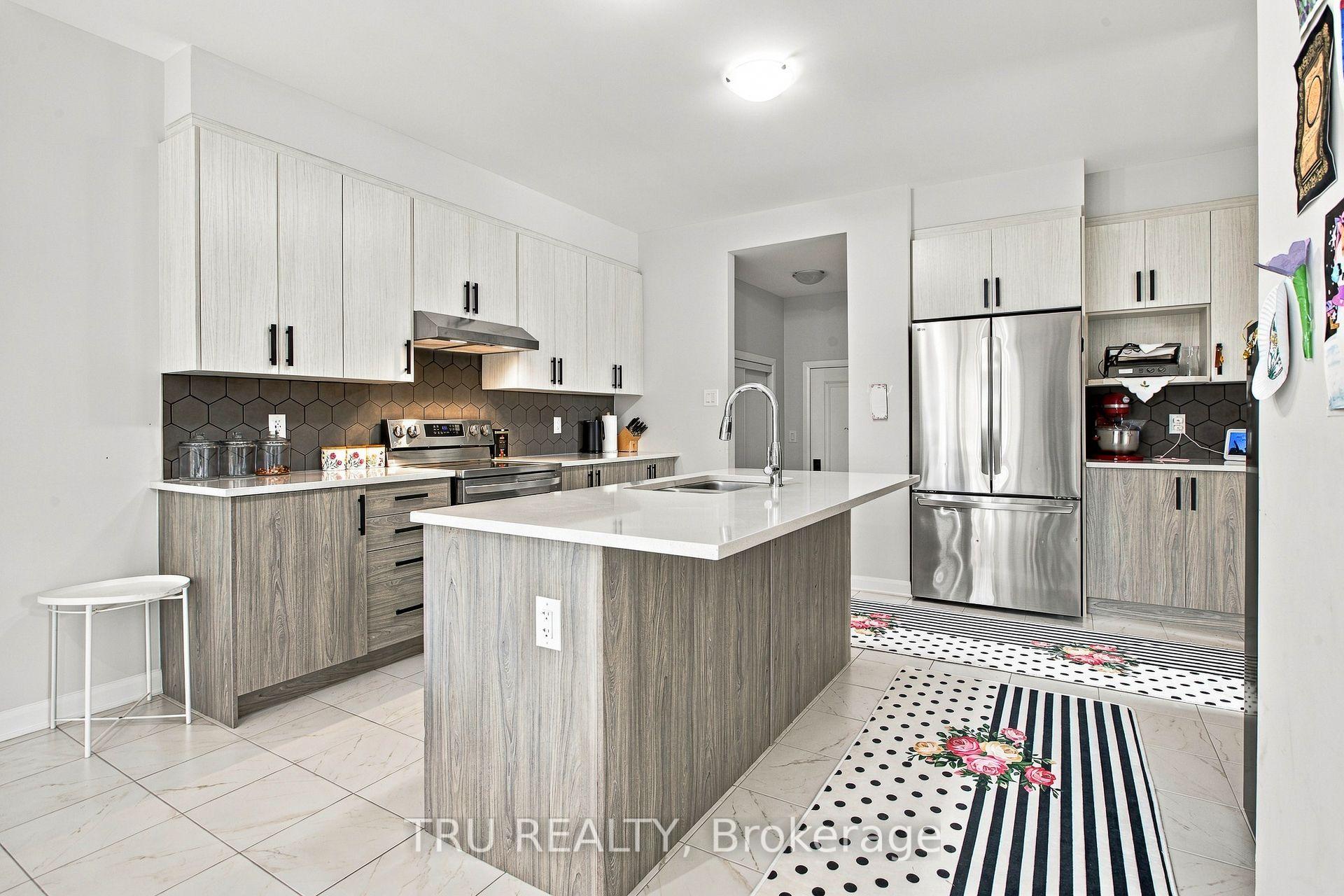 Photo 14 of 624 Galarneau Way, Ottawa, Kanata - Morgan's Grant/South March — HOMEH