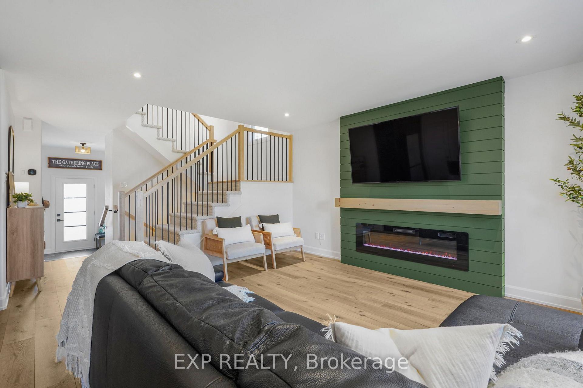 Photo 9 of 1200 Montblanc Crescent, Russell, Embrun — HOMEH