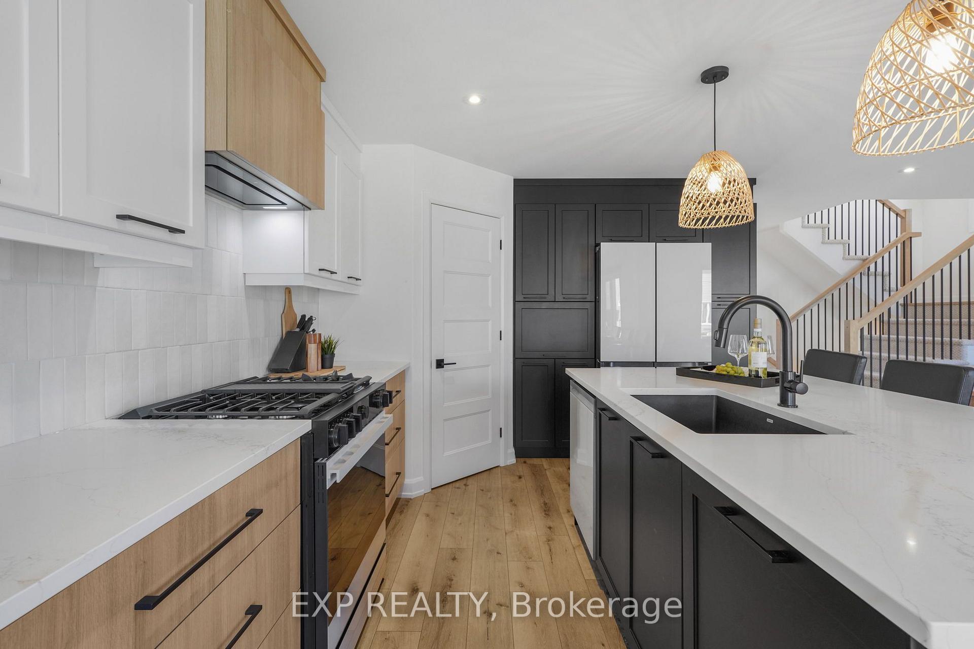 Photo 12 of 1200 Montblanc Crescent, Russell, Embrun — HOMEH