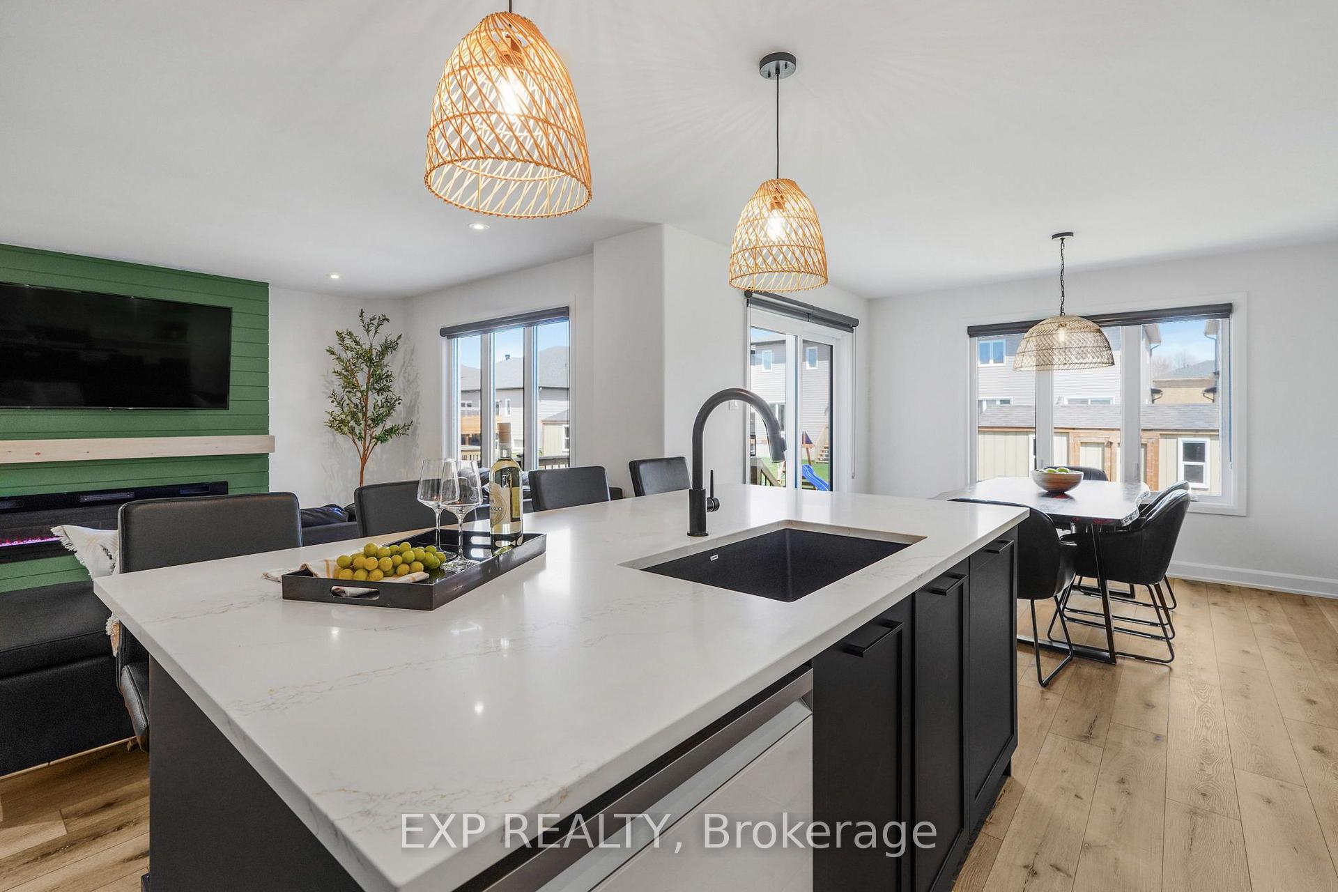 Photo 14 of 1200 Montblanc Crescent, Russell, Embrun — HOMEH