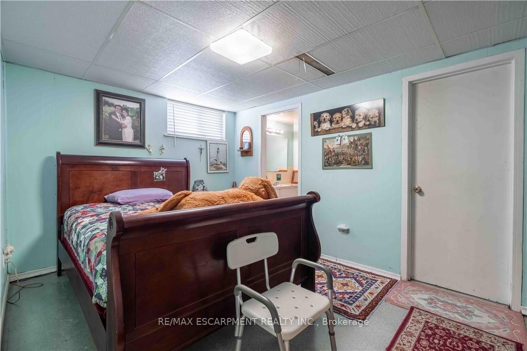 Photo 11 of 374 Upper Wentworth Street W, Hamilton, Inch Park — HOMEH