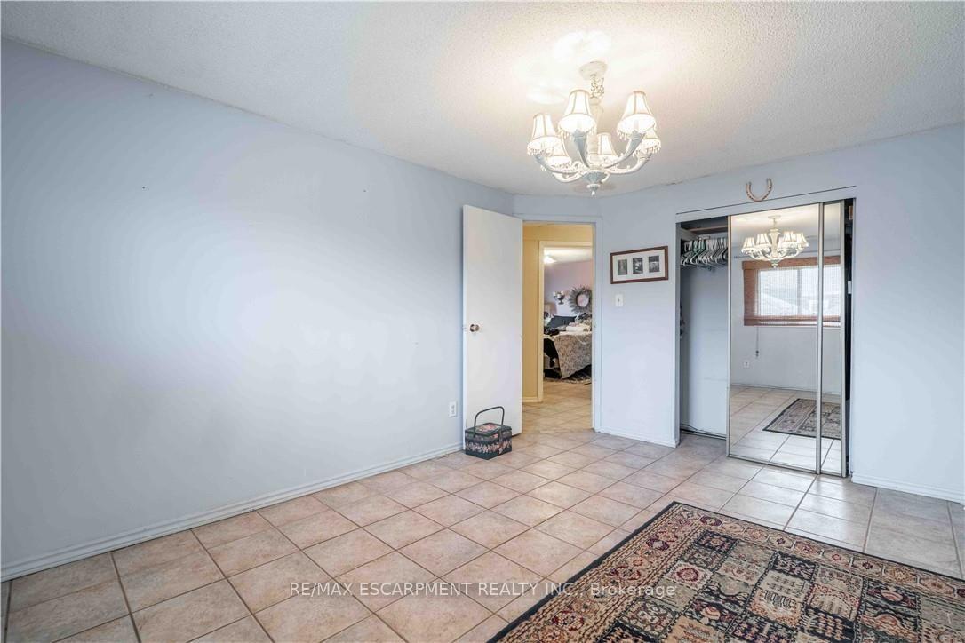 Photo 22 of 374 Upper Wentworth Street W, Hamilton, Inch Park — HOMEH
