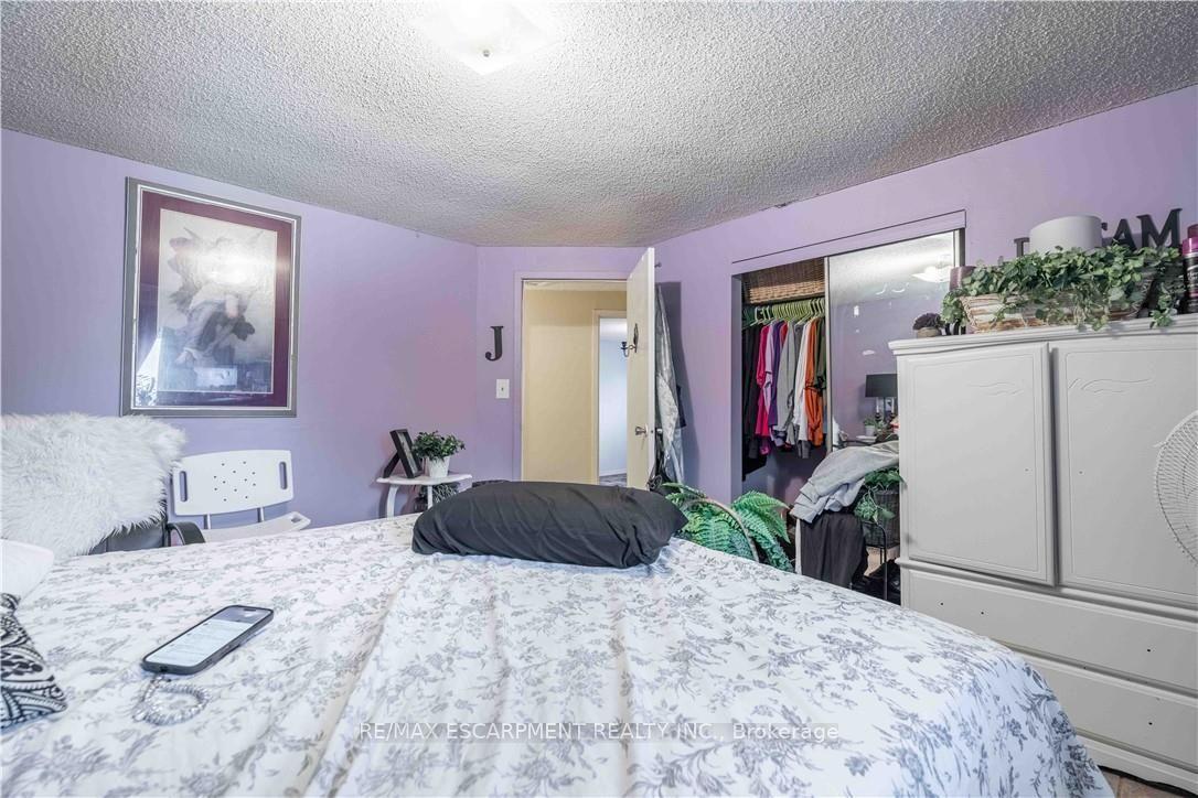 Photo 27 of 374 Upper Wentworth Street W, Hamilton, Inch Park — HOMEH