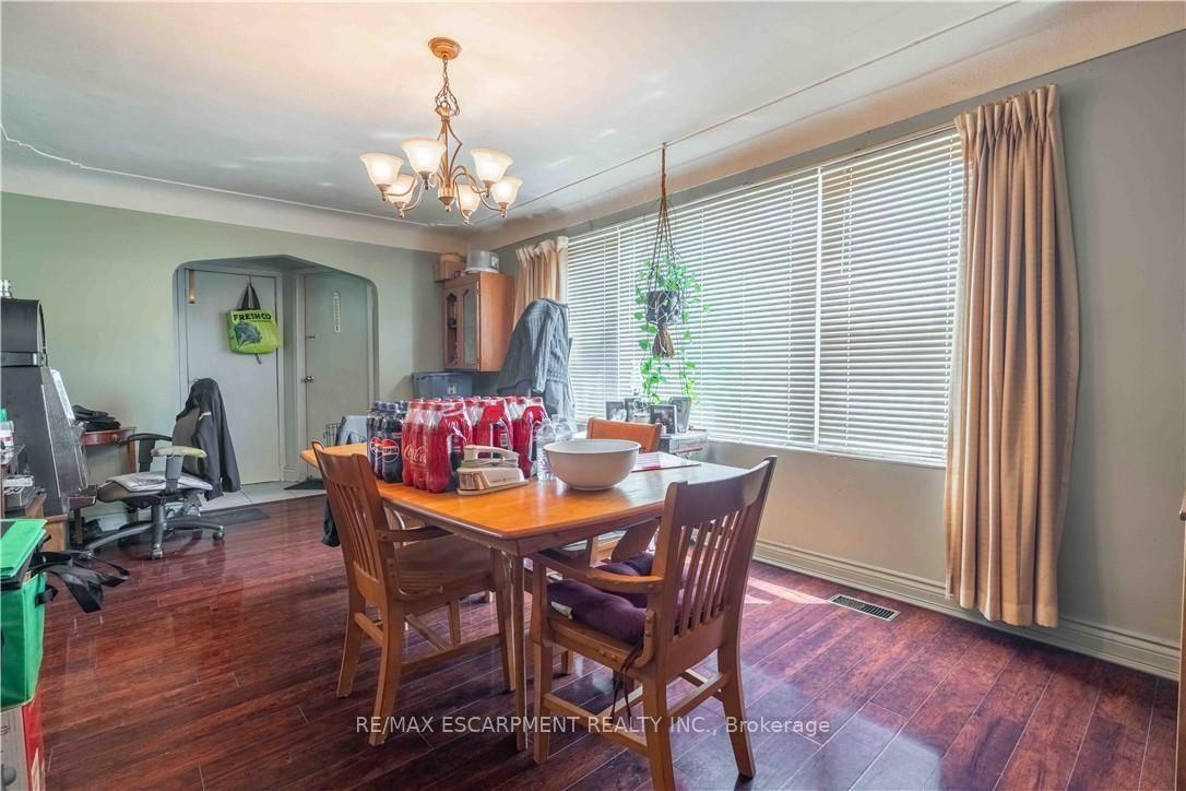 Photo 30 of 374 Upper Wentworth Street W, Hamilton, Inch Park — HOMEH