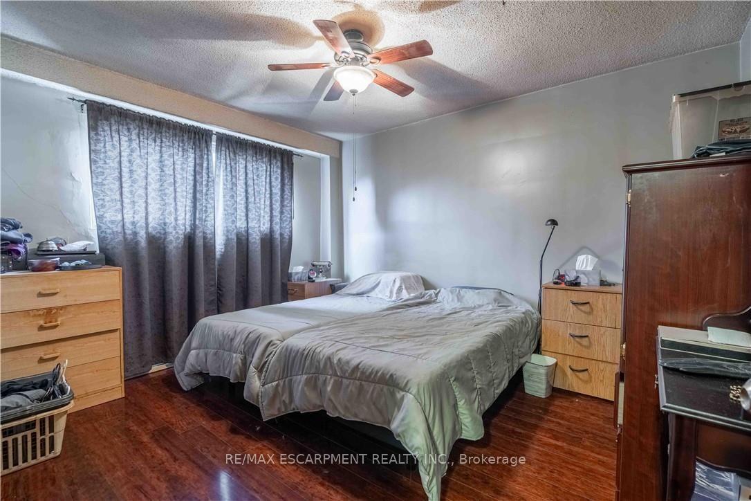 Photo 37 of 374 Upper Wentworth Street W, Hamilton, Inch Park — HOMEH