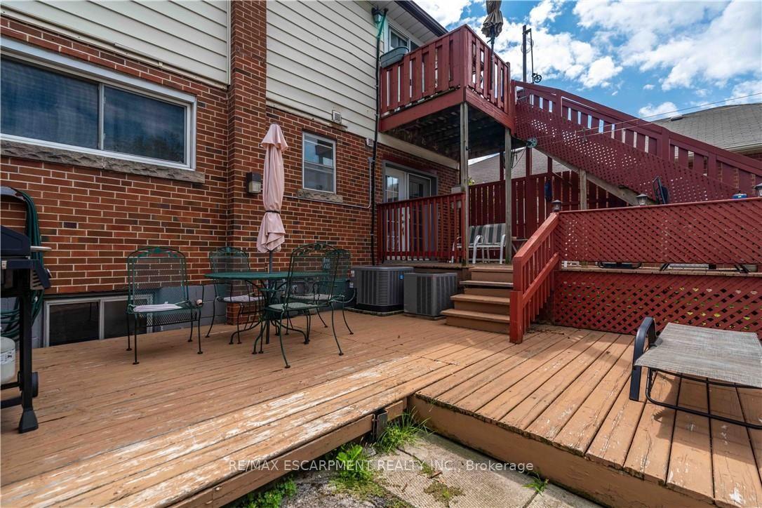 Photo 42 of 374 Upper Wentworth Street W, Hamilton, Inch Park — HOMEH