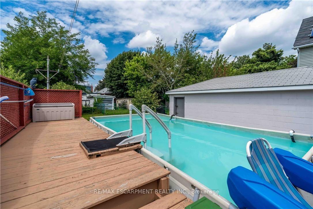 Photo 45 of 374 Upper Wentworth Street W, Hamilton, Inch Park — HOMEH