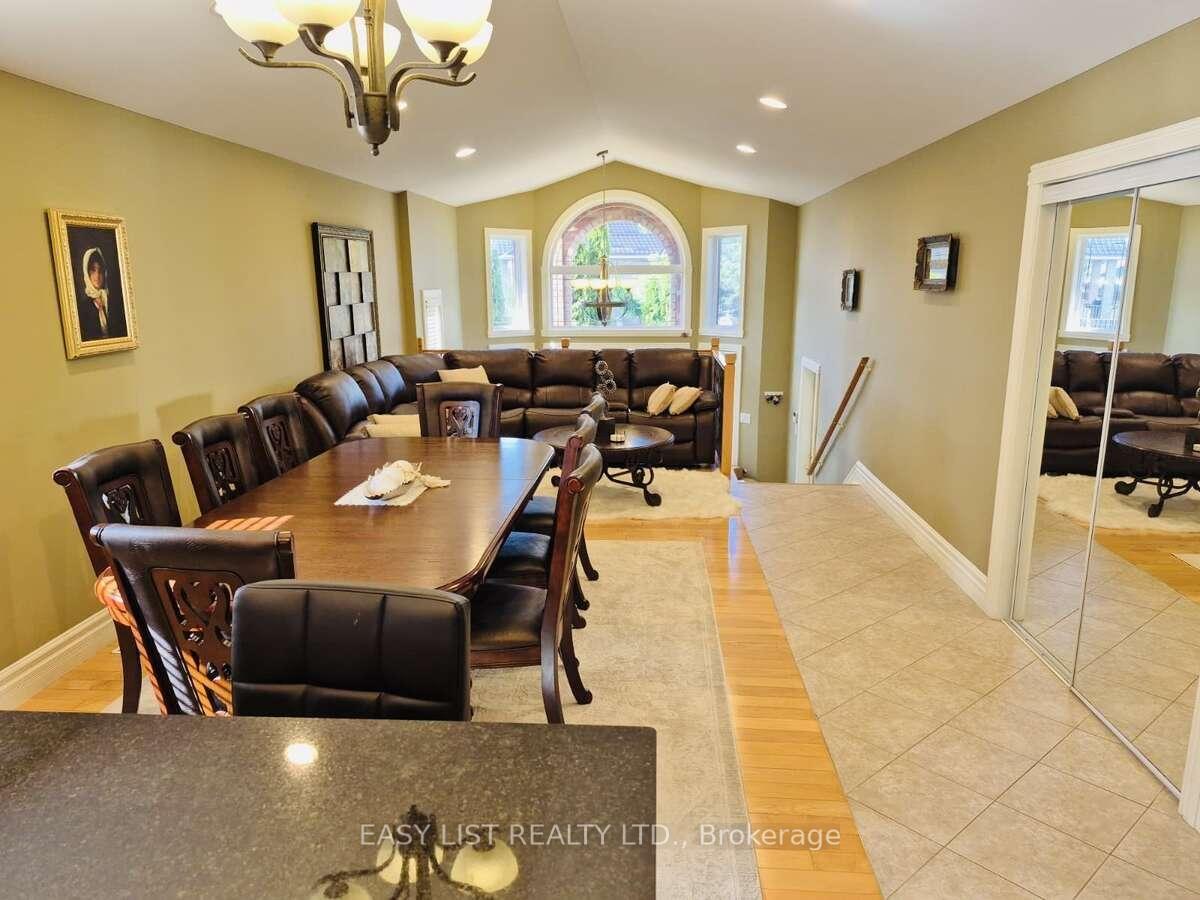 Photo 8 of 1589 Meridian Street, Windsor, Roseland East — HOMEH