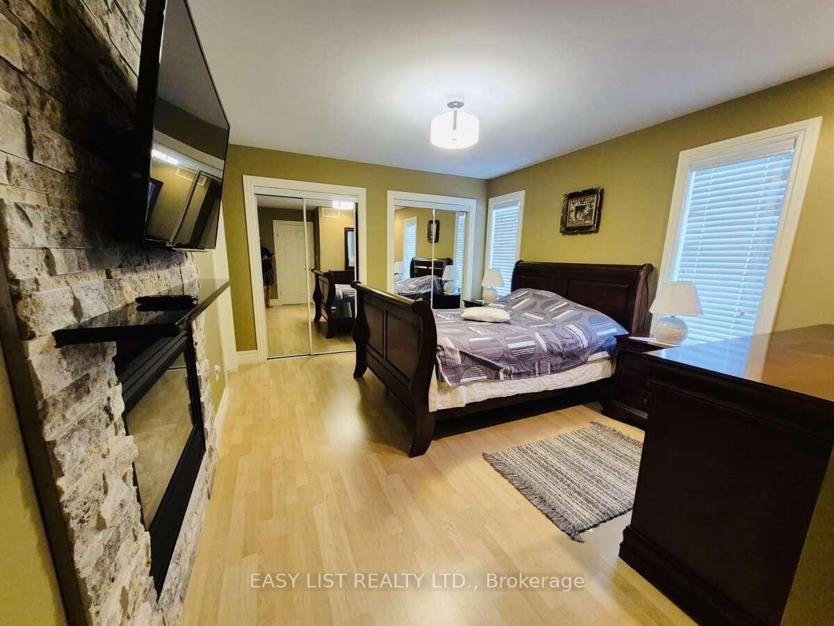 Photo 12 of 1589 Meridian Street, Windsor, Roseland East — HOMEH