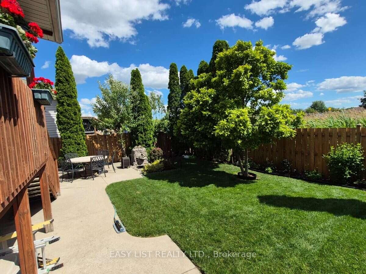 Photo 35 of 1589 Meridian Street, Windsor, Roseland East — HOMEH