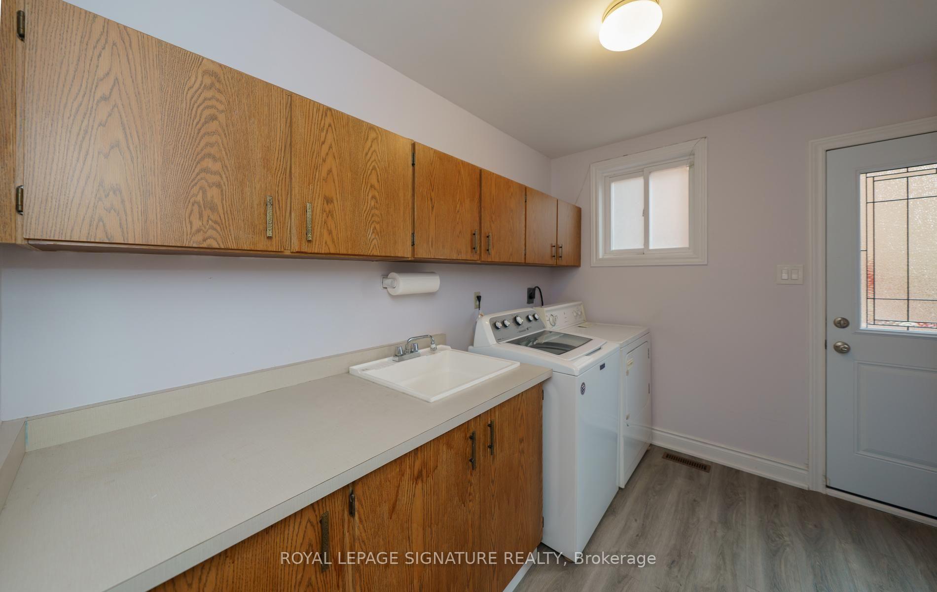 Photo 18 of 68 Ellenhall Square, Scarborough, Steeles — HOMEH