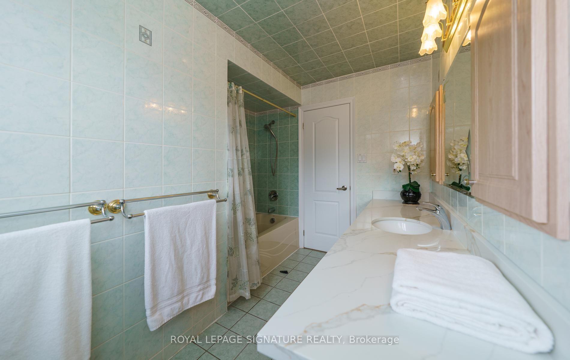 Photo 28 of 68 Ellenhall Square, Scarborough, Steeles — HOMEH